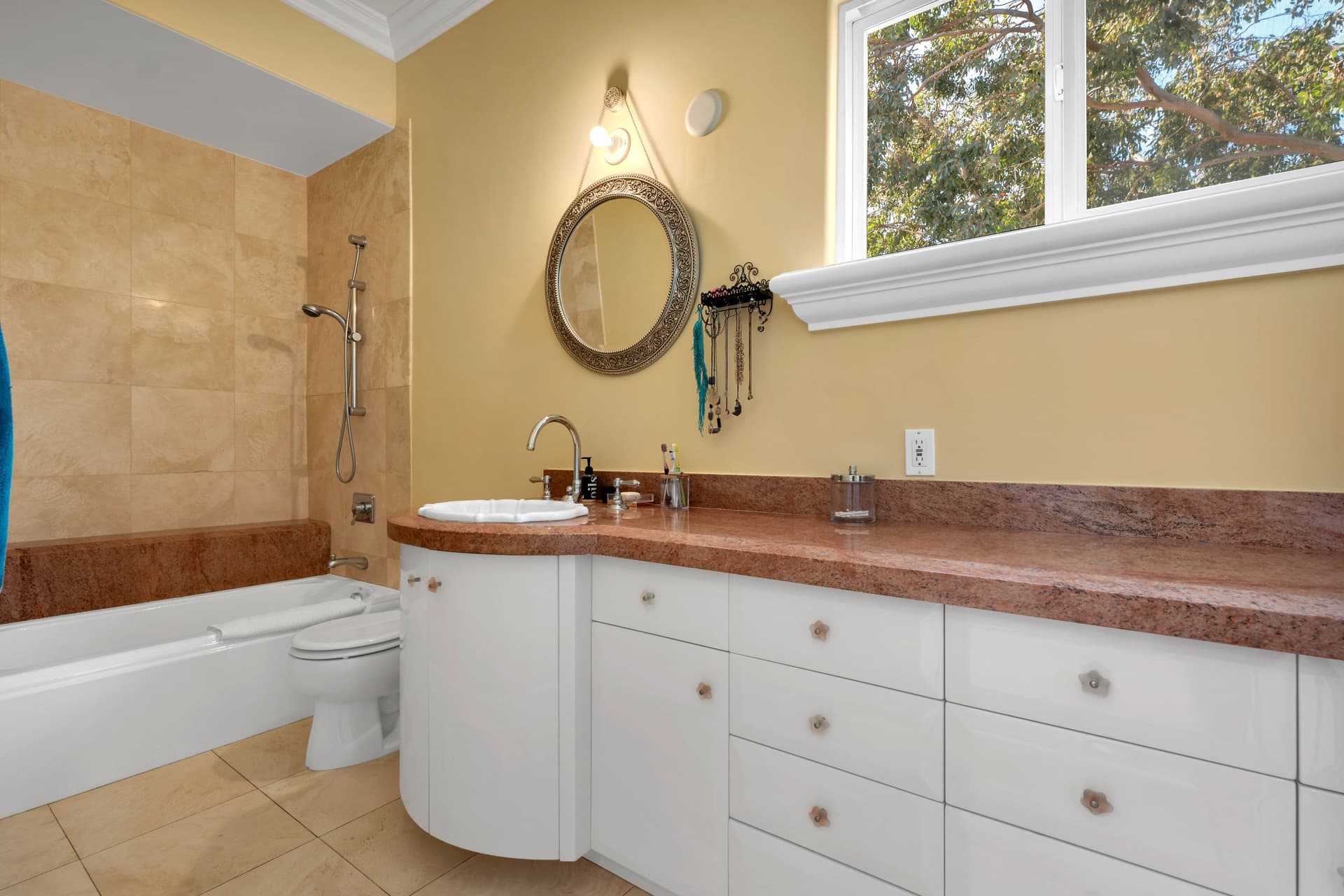 15 Maverick Ln -  HSHPord -52.jpg