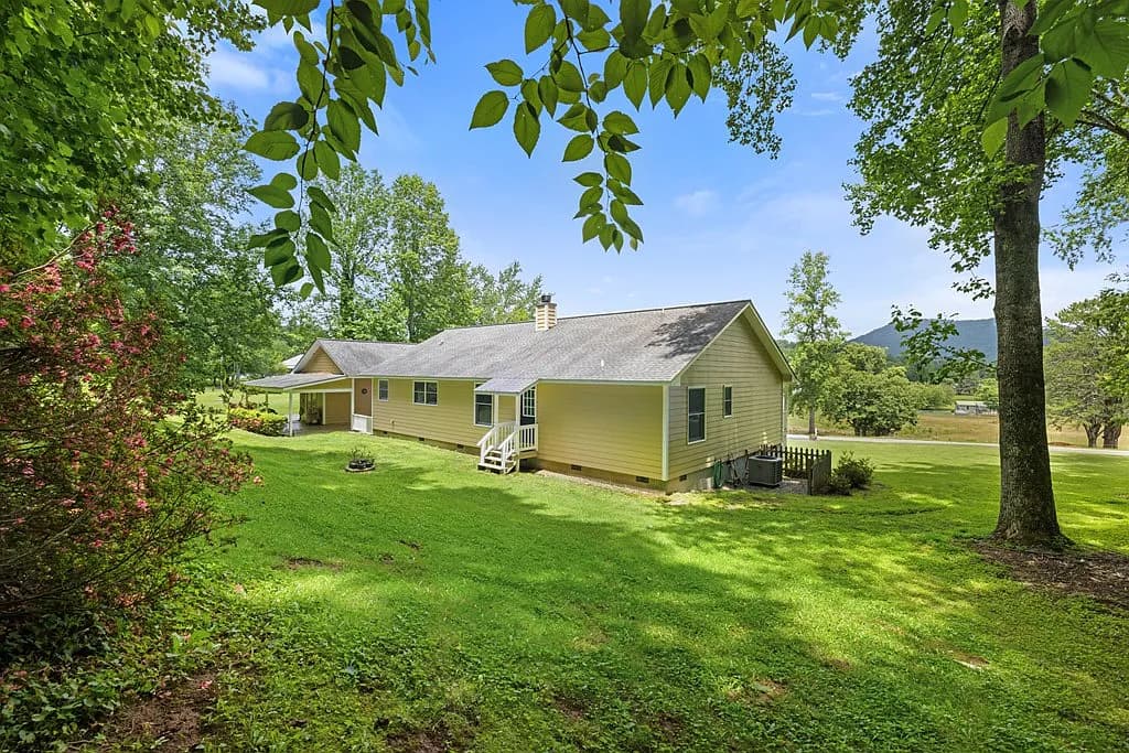 1451 eagle mountain 22.webp