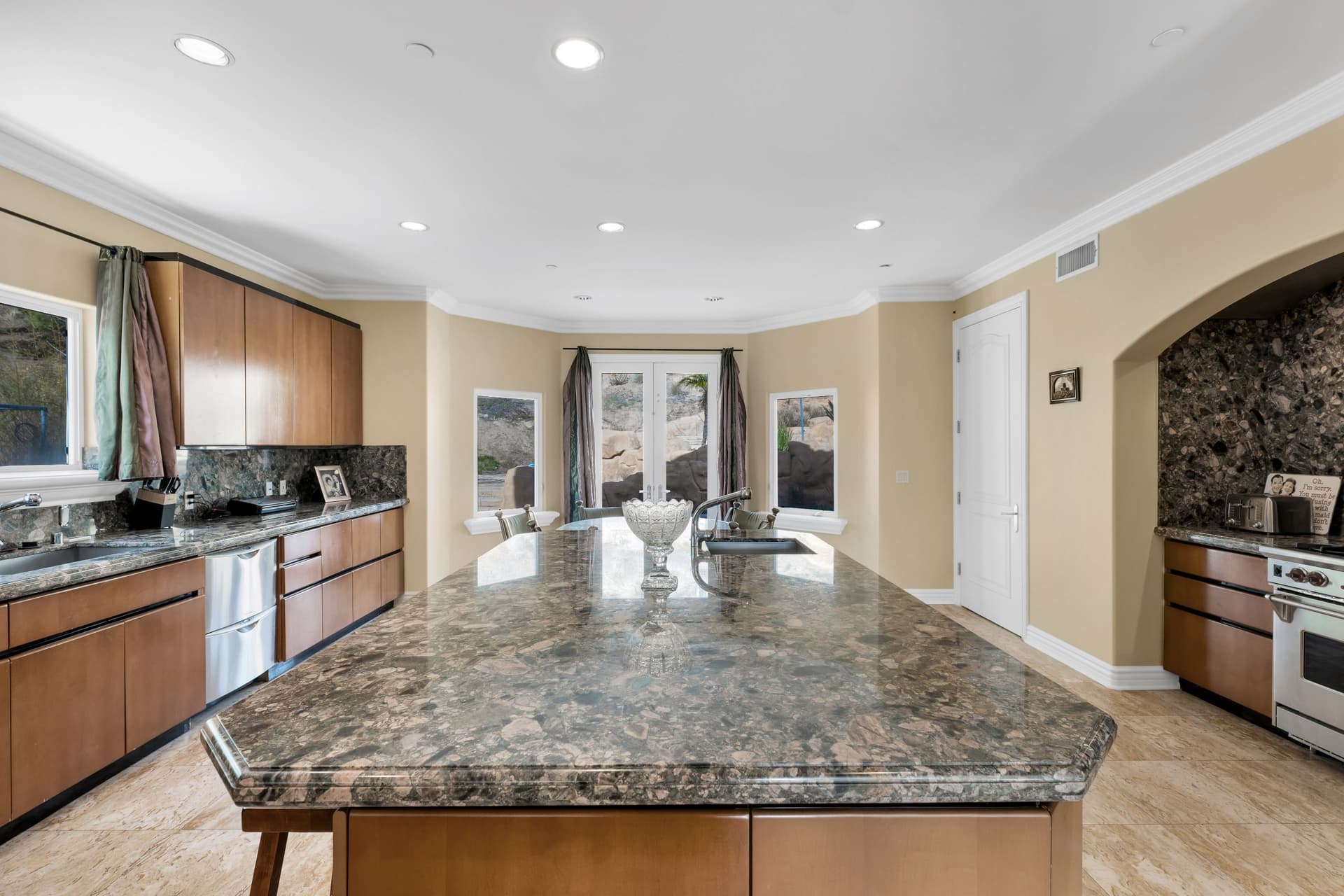 15 Maverick Ln- HsHProd-24.jpg