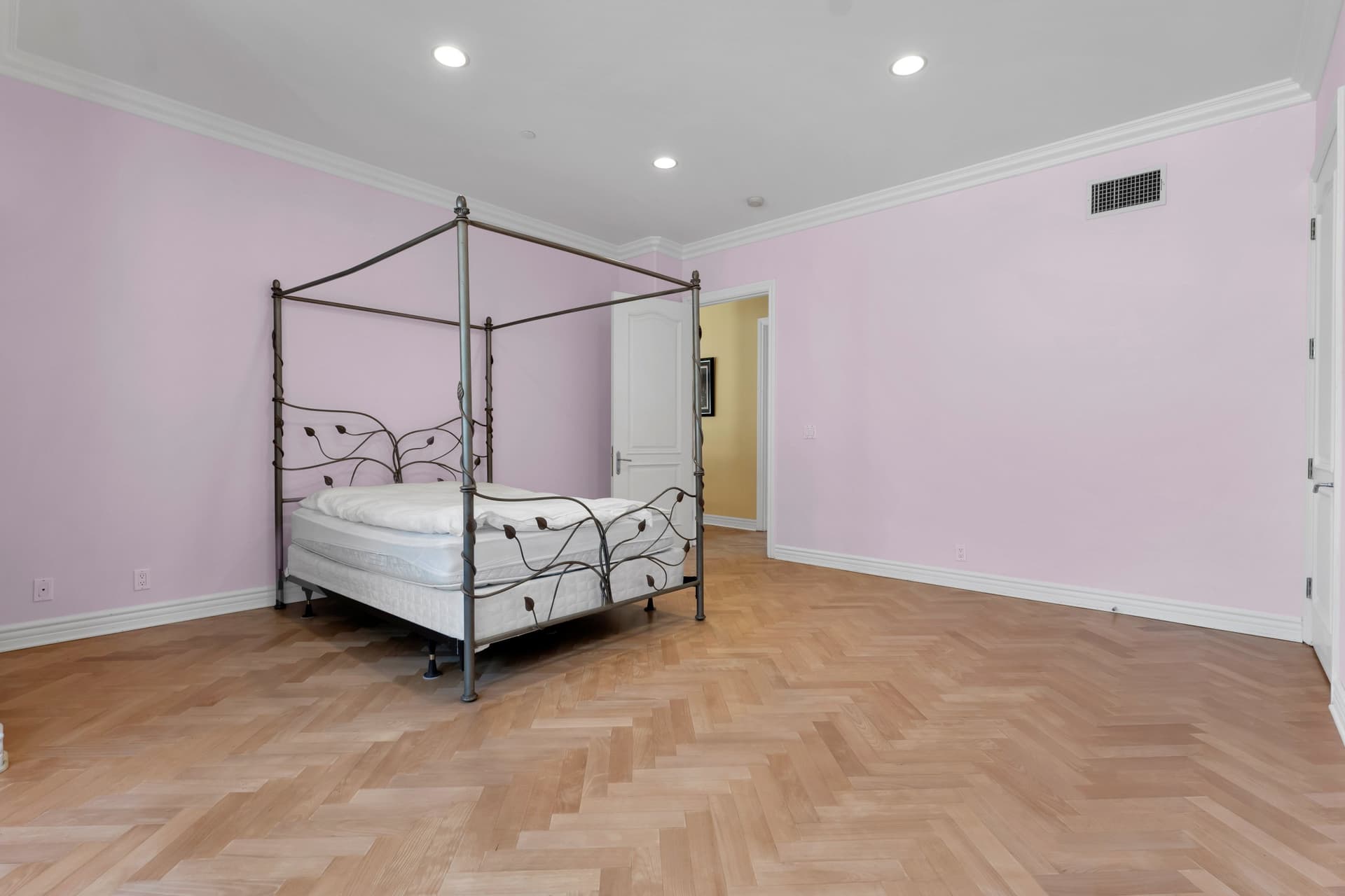 15 Maverick Ln -  HSHPord -54.jpg