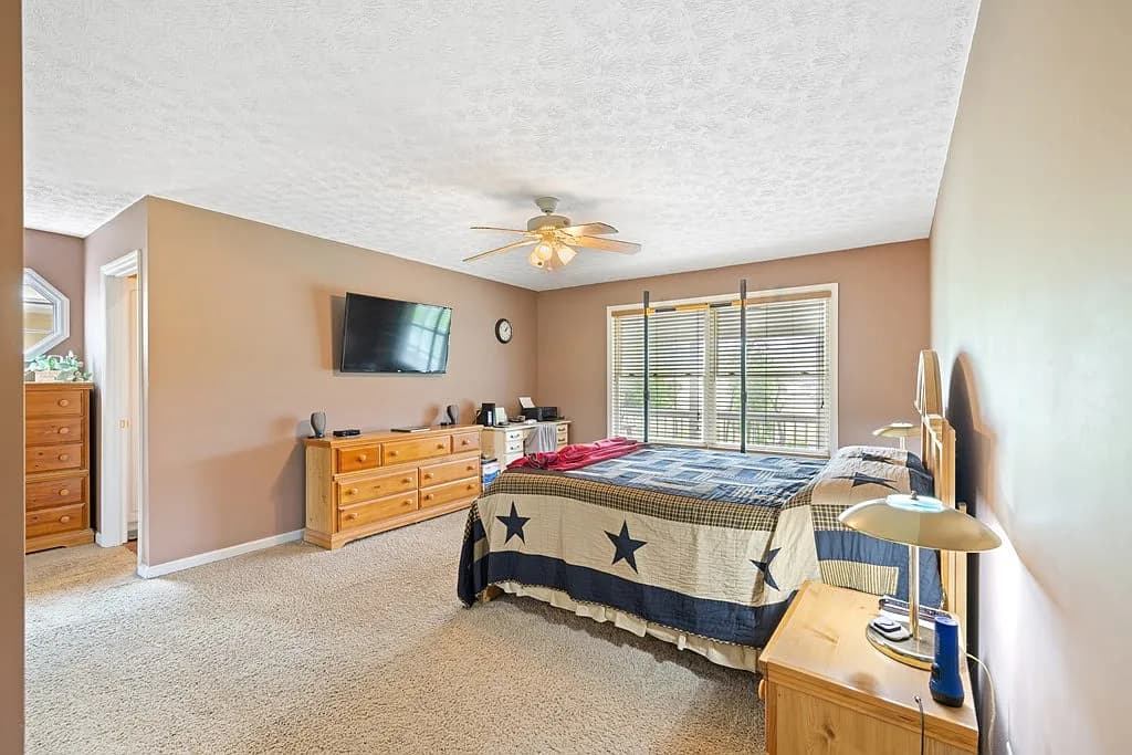 1451 eagle mountain 15.webp