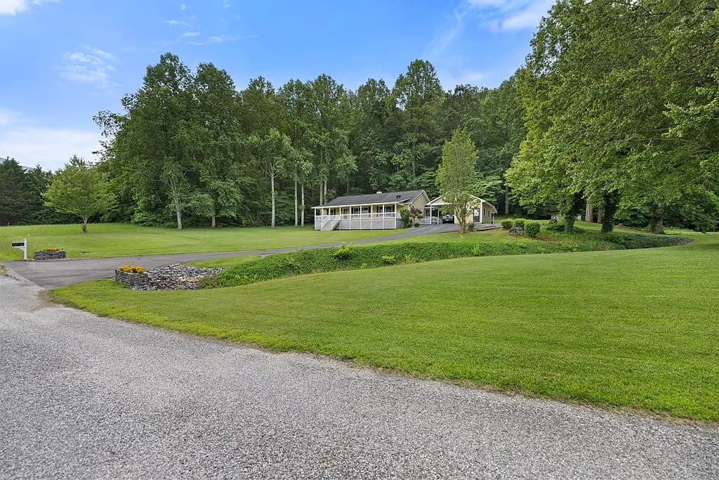 1451 eagle mountain 6.webp