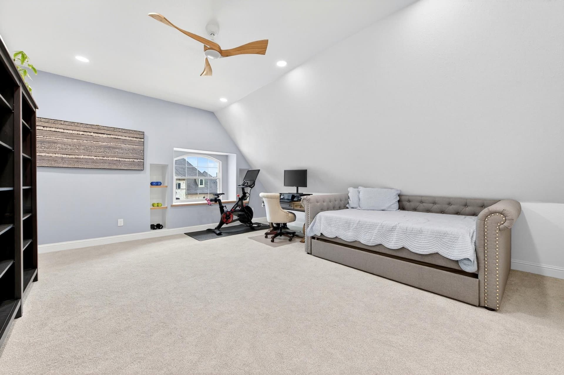 2825 Braemar, The Colony28.jpeg