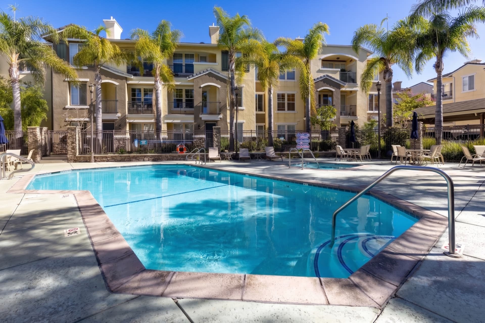 1740 Tanager St 2-201-0138.edited.jpg
