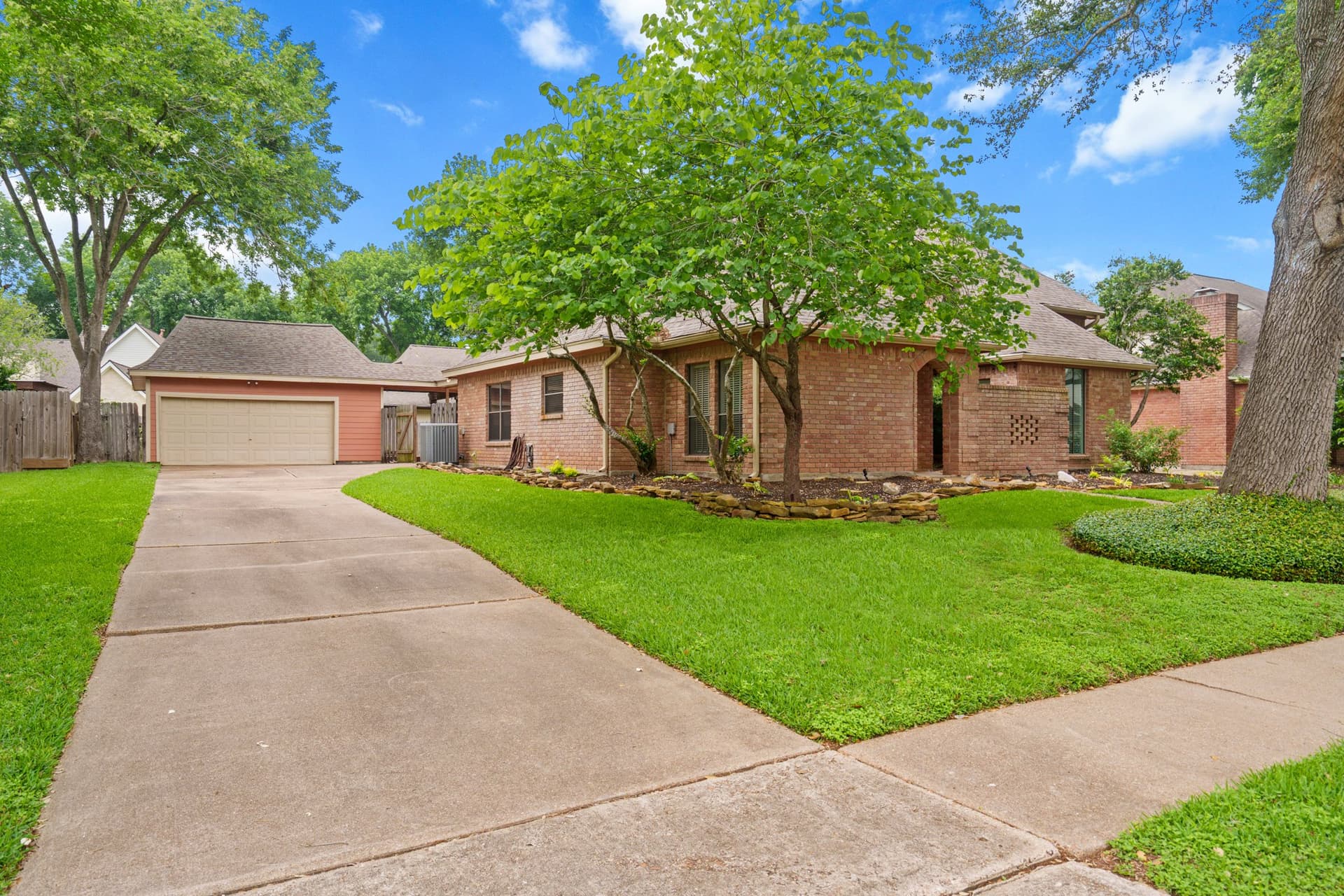 1402 Bittersweet Dr Richmond TX 5.jpg