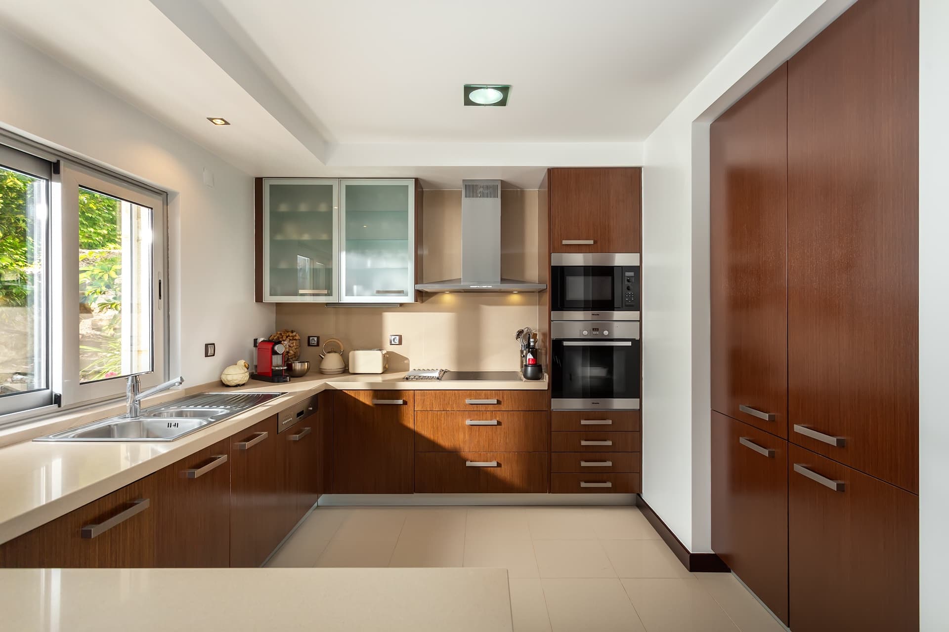 Apartamento-cascais-t2-luxo-piscina-infinita-31.jpg
