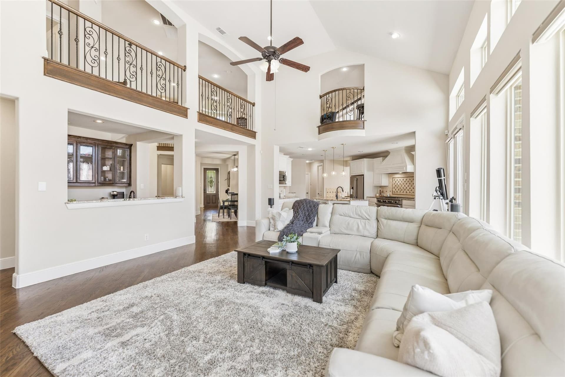2120 Hidalgo Lane7.jpeg