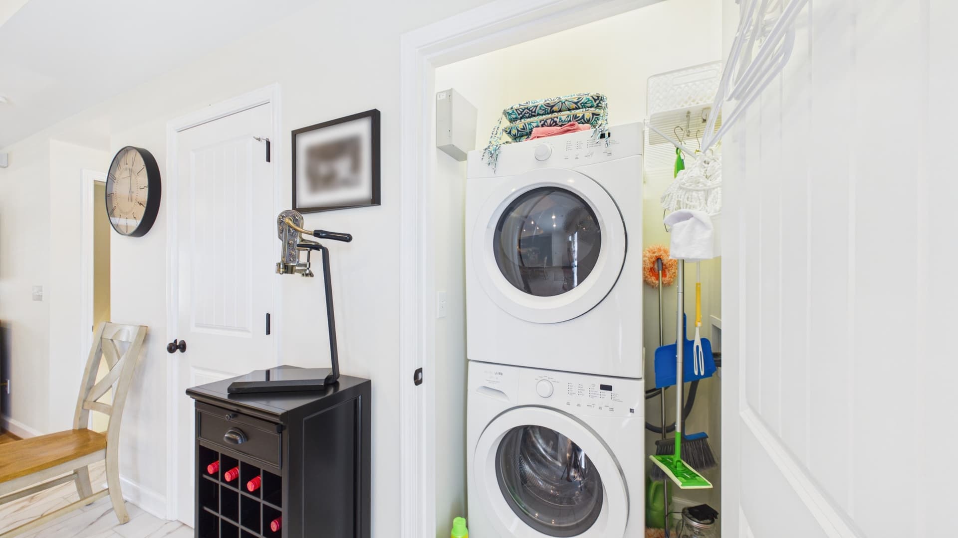 024_Laundry Area.jpg