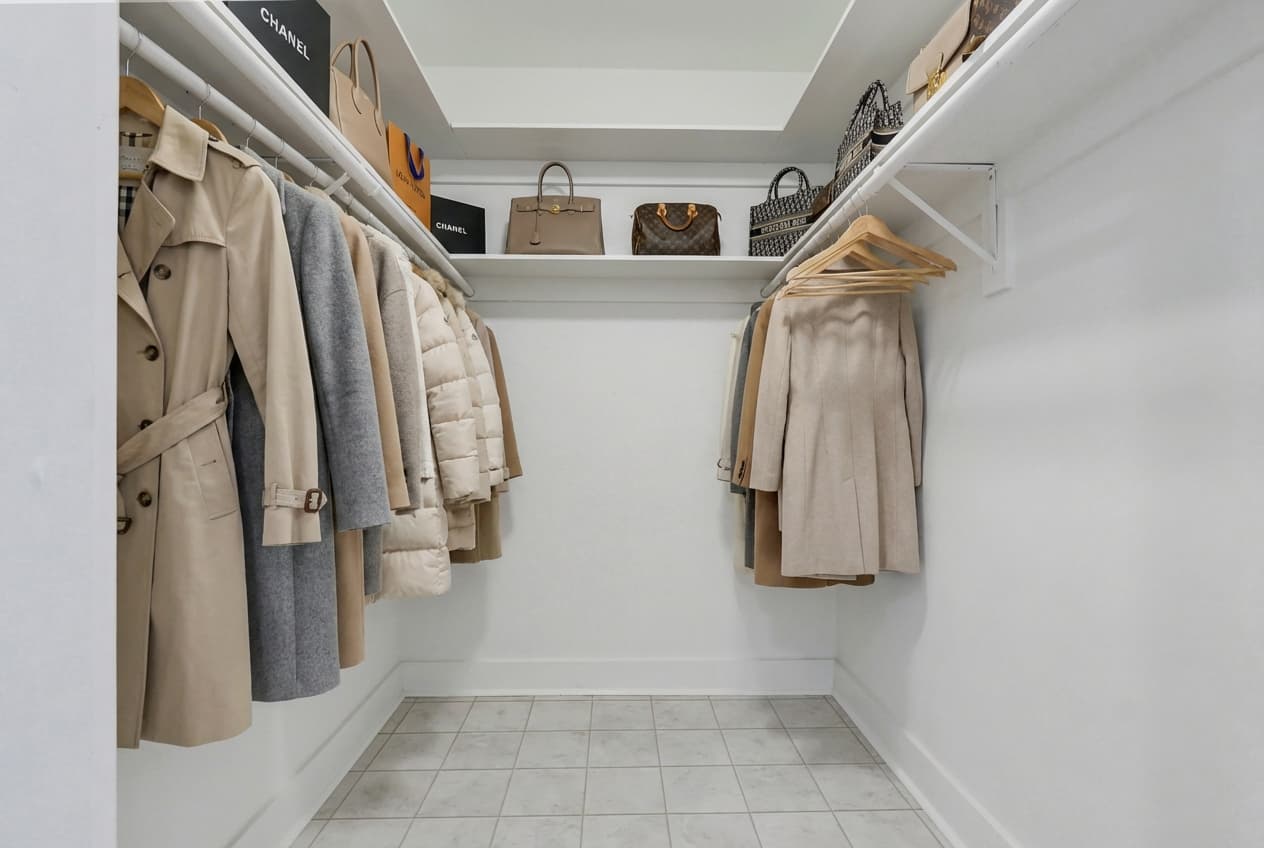 closet.jpg