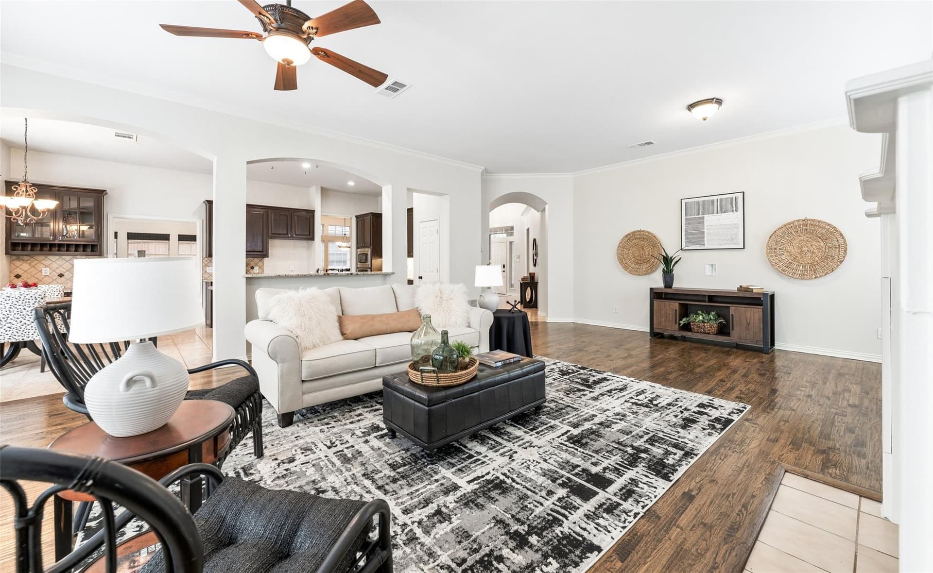 2101 Fleming DriveV5.jpeg