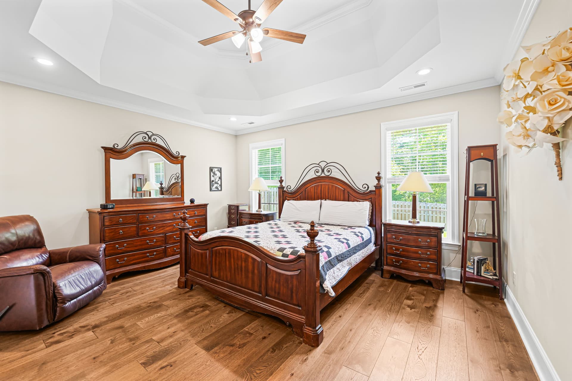 18-web-or-mls-1014 Cedar Crest Ln (26 of 46).jpg