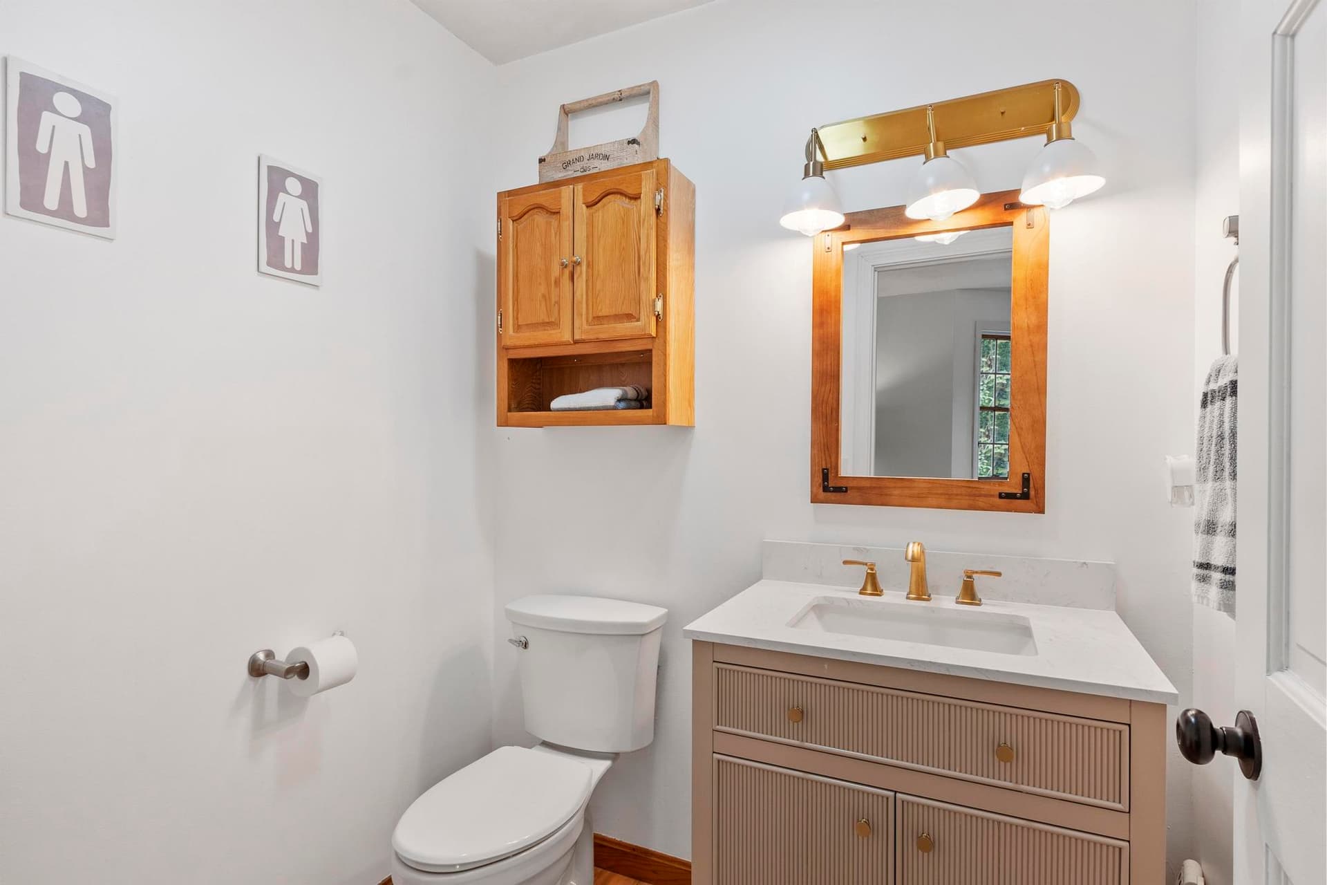 116 Island Road Lunenburg Massachusetts Job 39402 0029.jpg