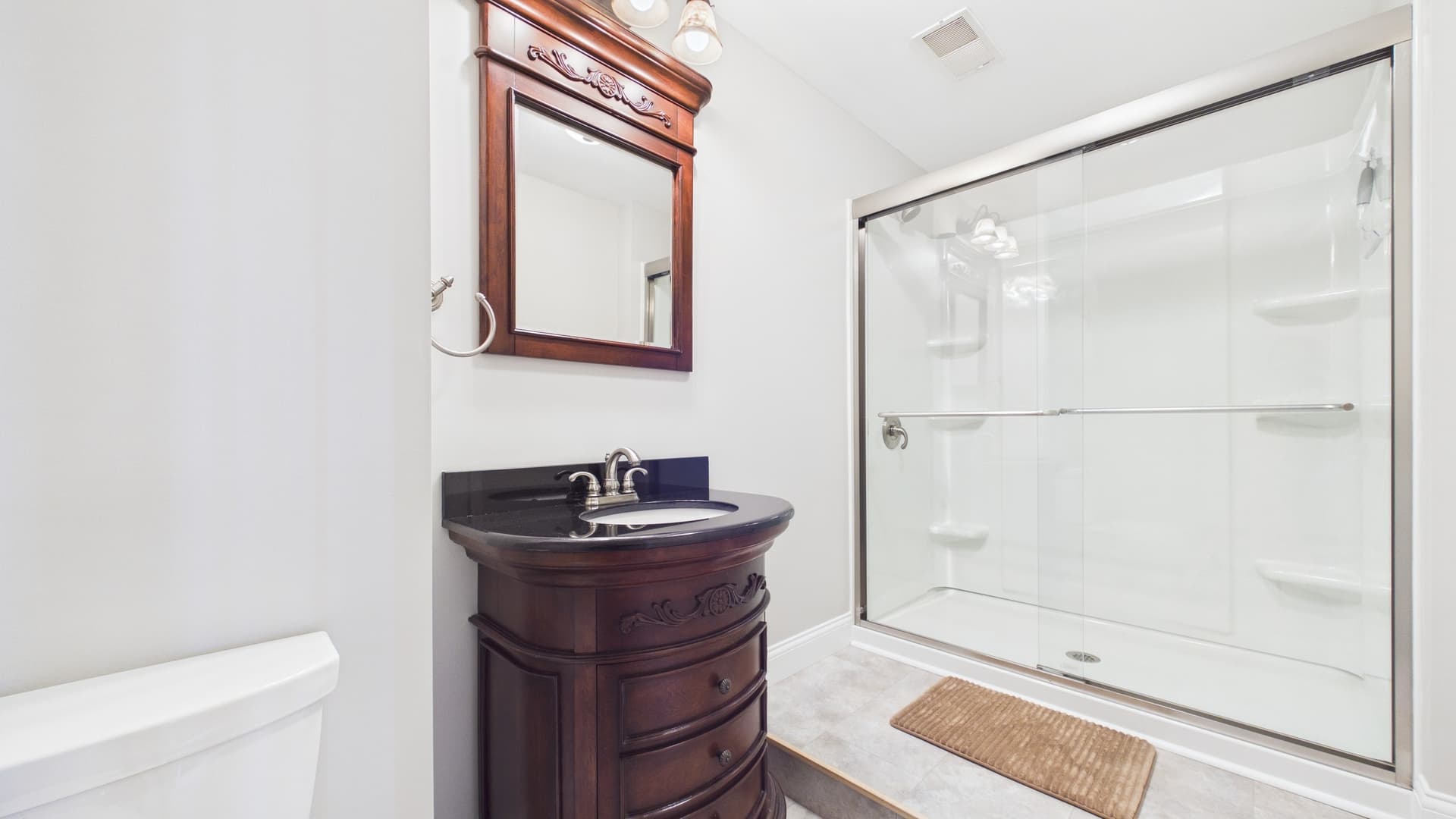 027_3rd Bath On Lower Level.jpg