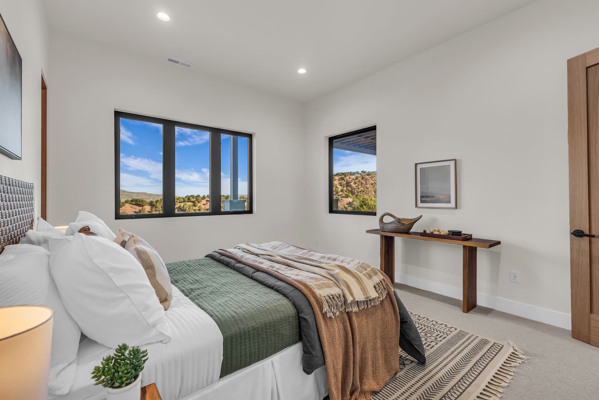17-web-or-mls-1092-trailridge-dr.jpg