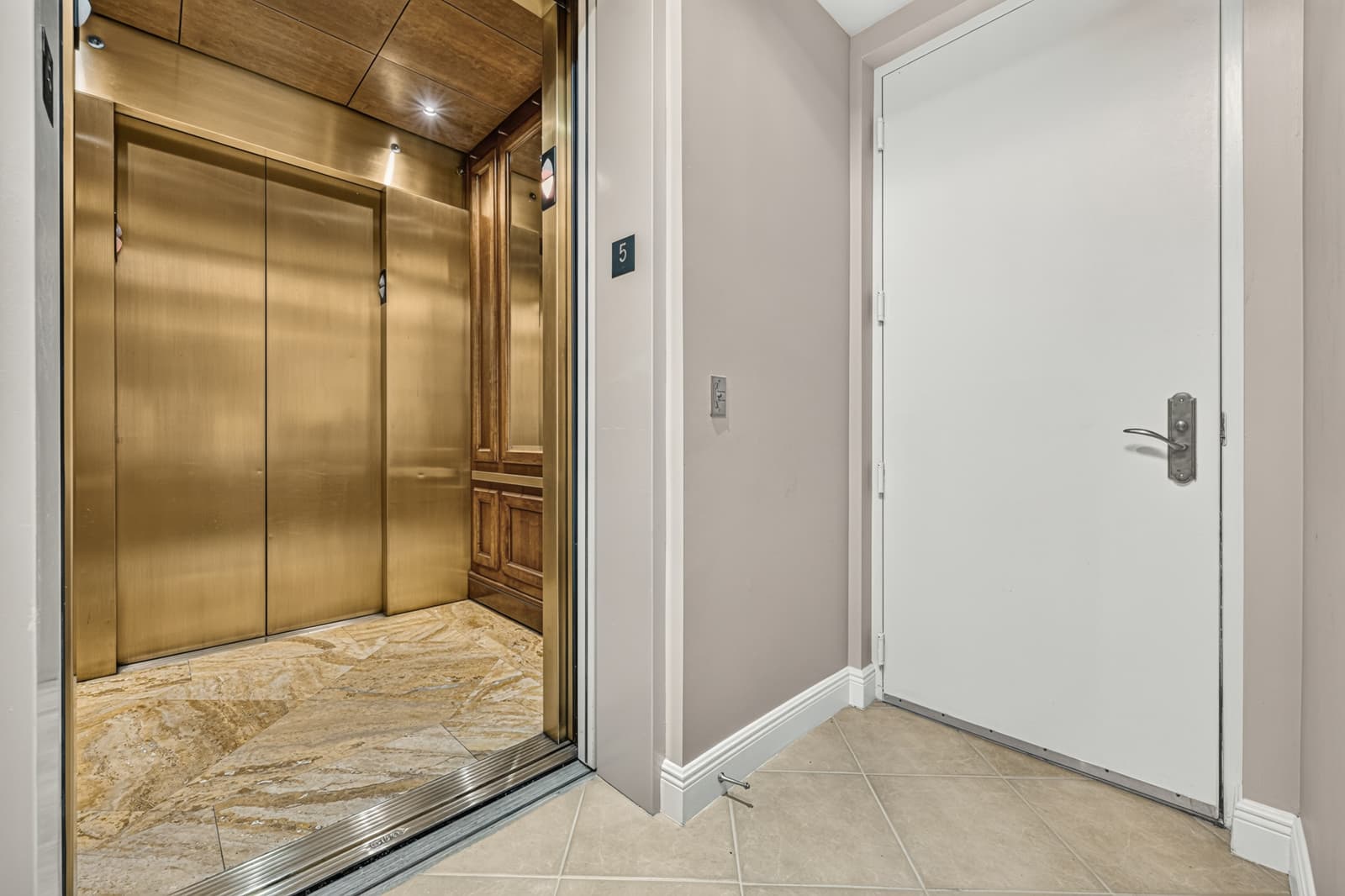 85 Avenue de la Mer Unit 502_32137-54.jpg