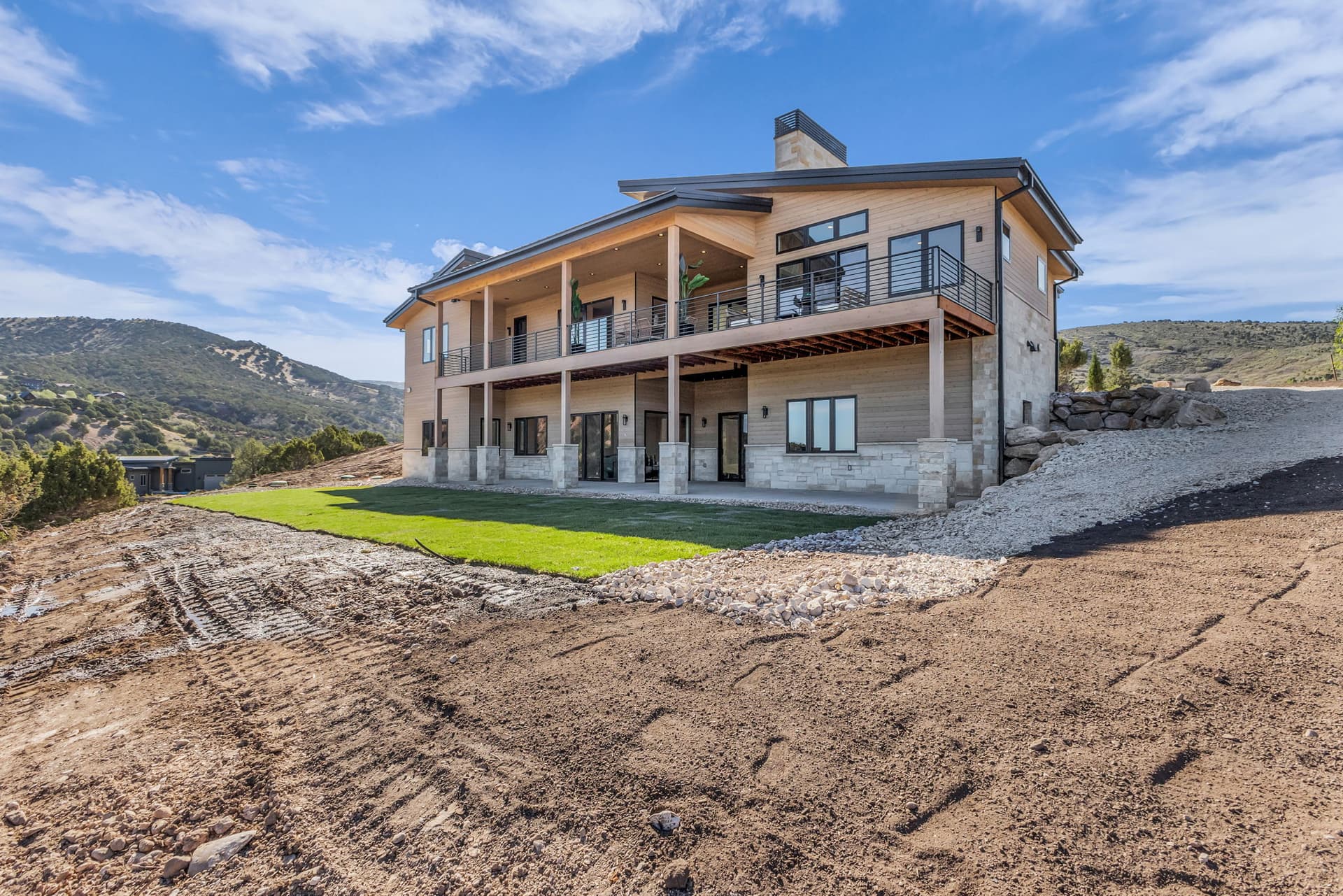 51-web-or-mls-1092-trailridge-dr.jpg
