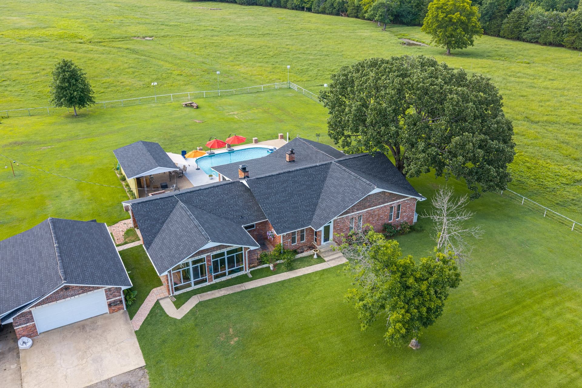 Exterior-42.jpg