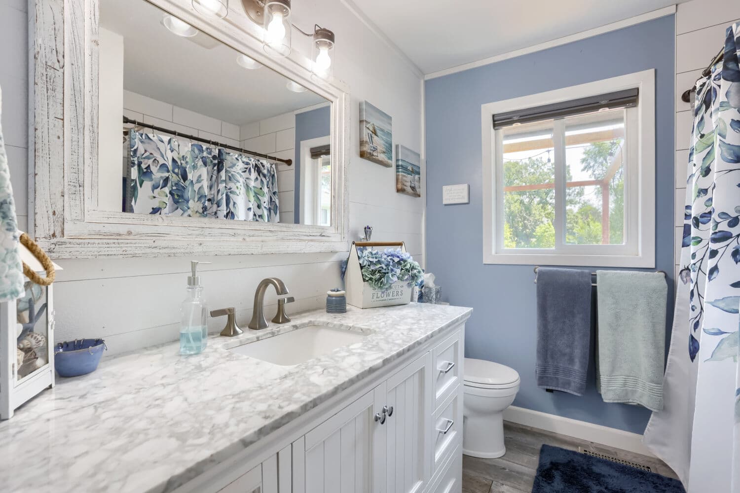 12255 Magnolia St - Web Quality - 020 - 17 Primary Bathroom.jpg