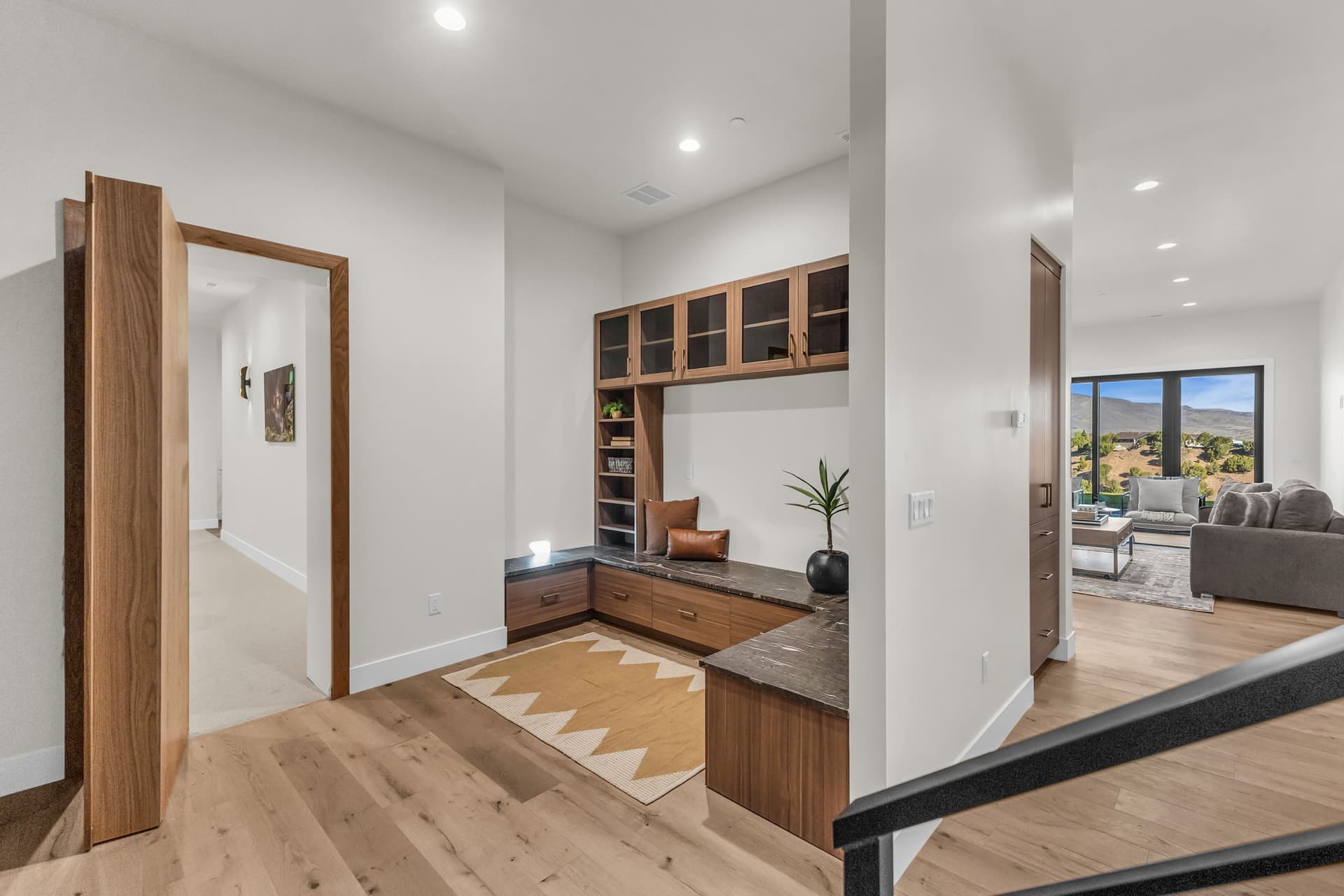 33-web-or-mls-1092-trailridge-dr.jpg