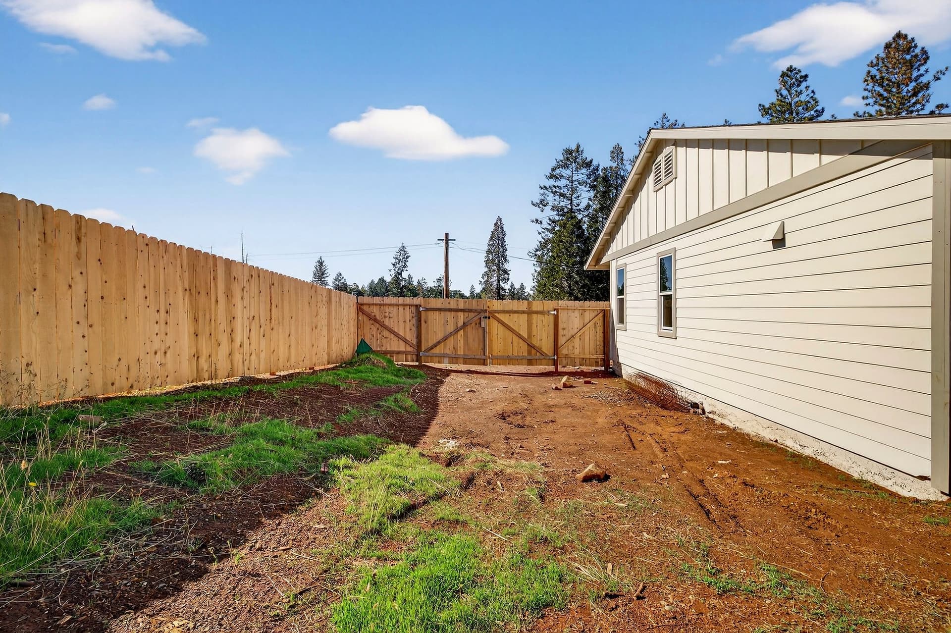 14197 Elmira Cir - 036(Photos).jpg
