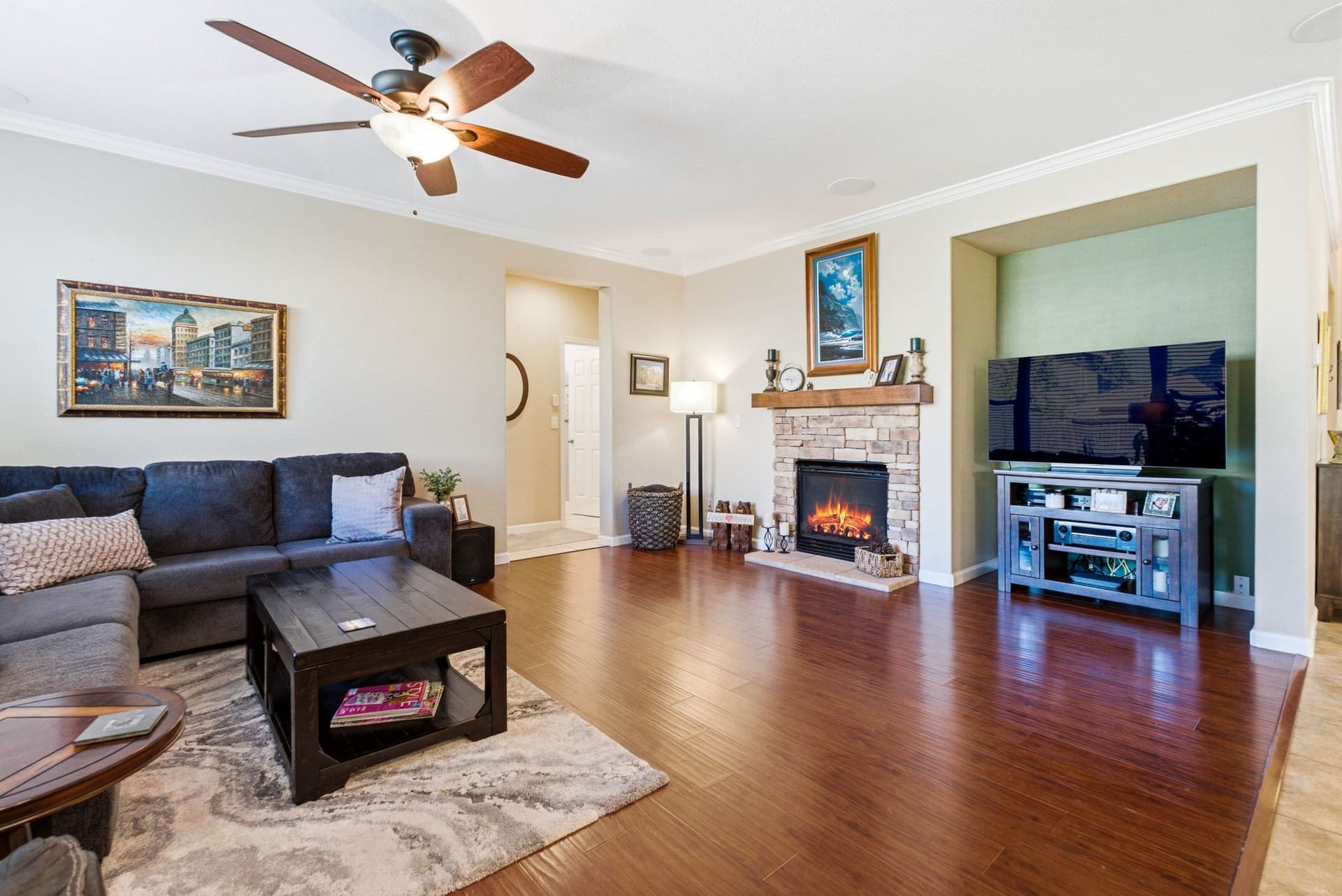 1213 Darling Way-11.jpg