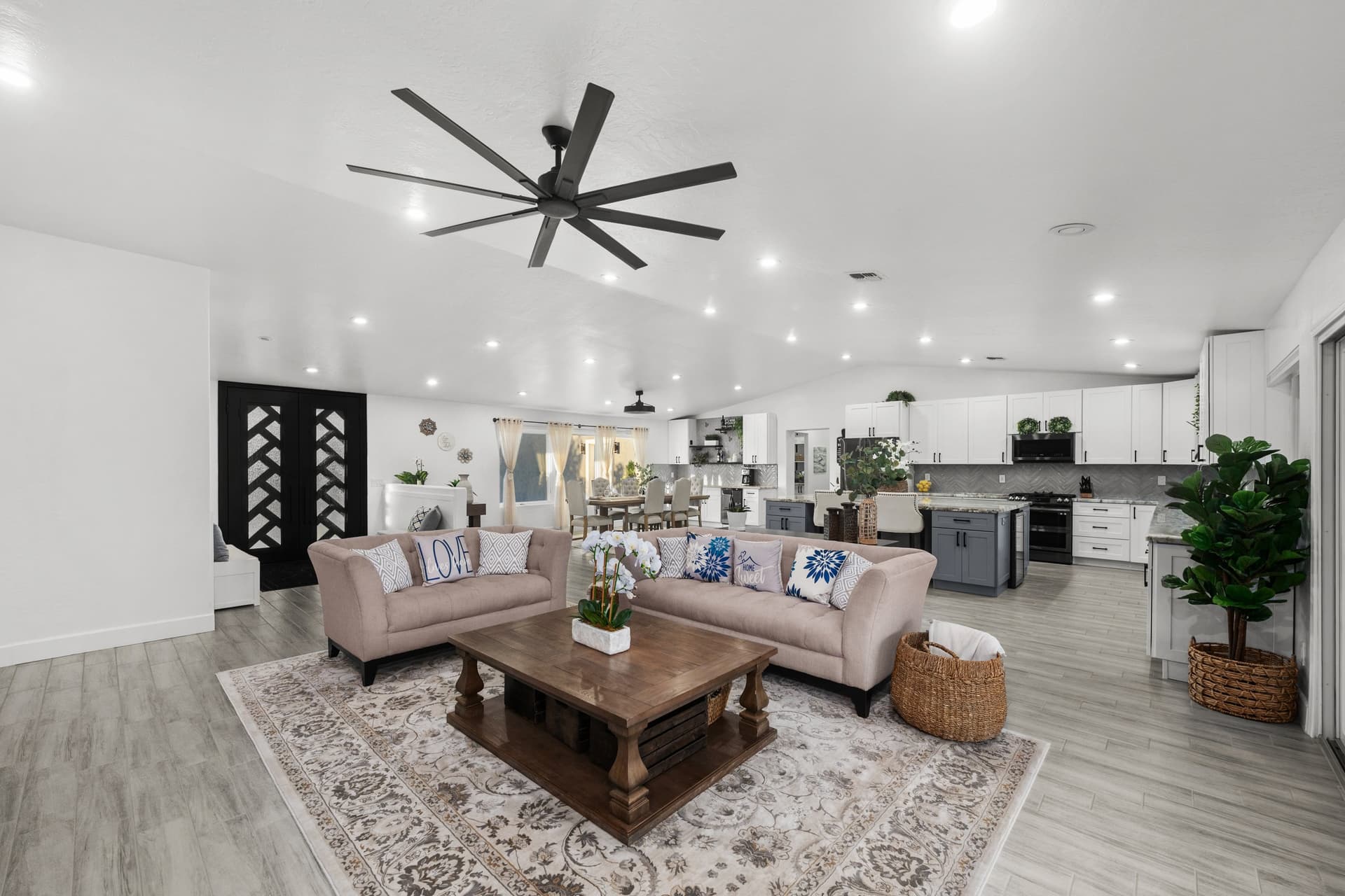 034-Dining & Living Room.jpg