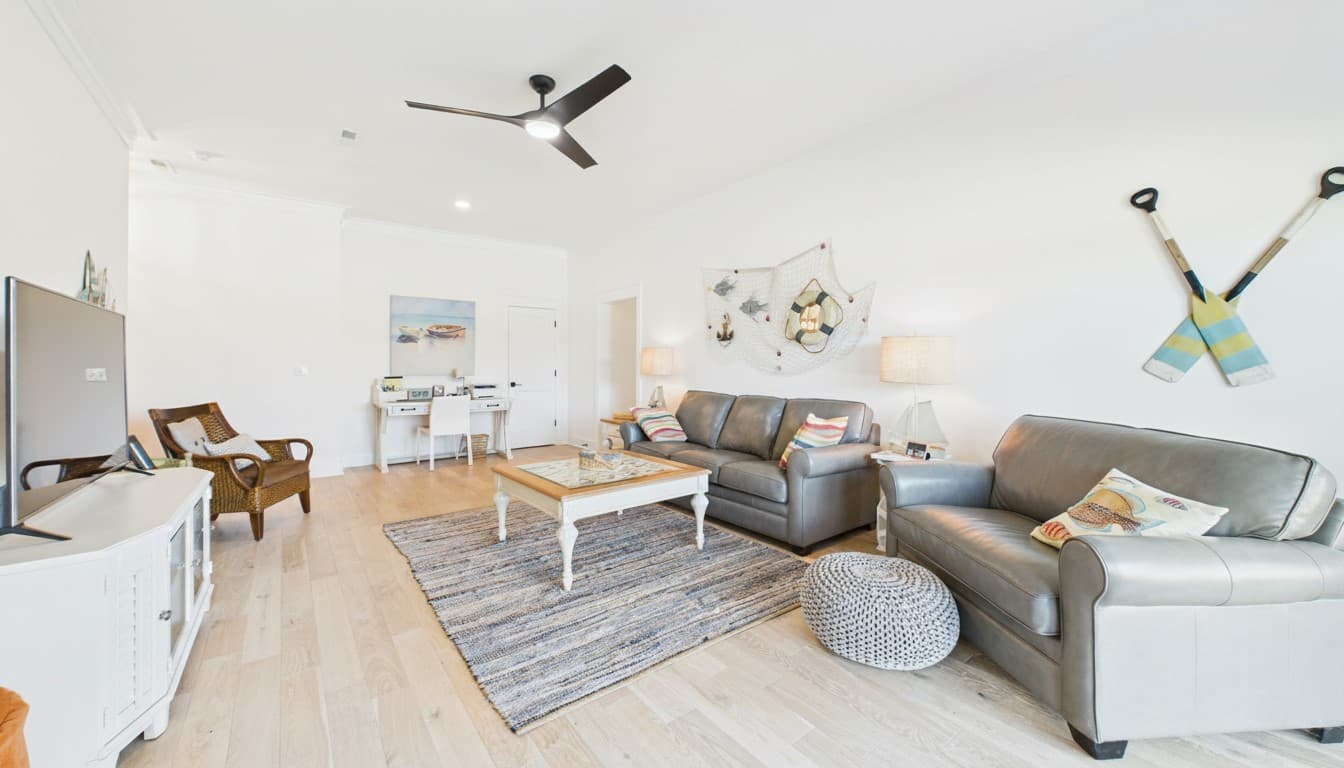 034_Family Room.jpg