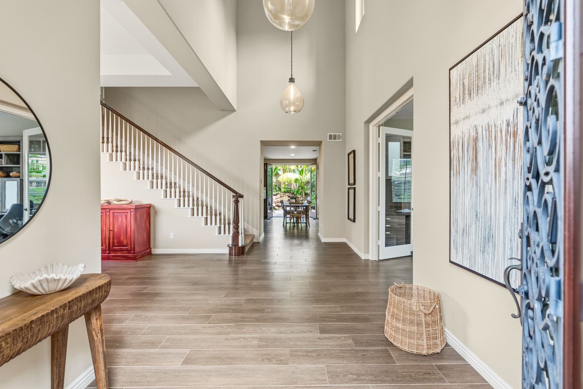 A9M_032_817 Dolphin Cir.jpg
