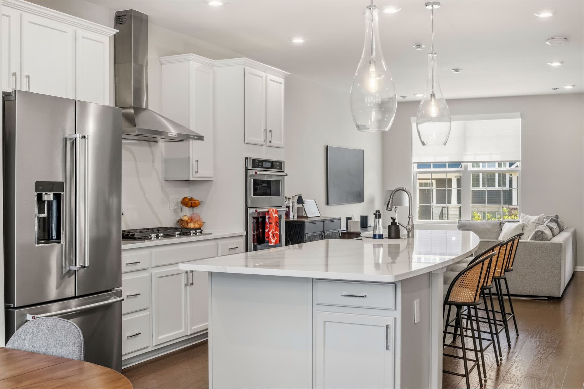 212 S Sydney 2nd Floor Kitchen 8.jpg
