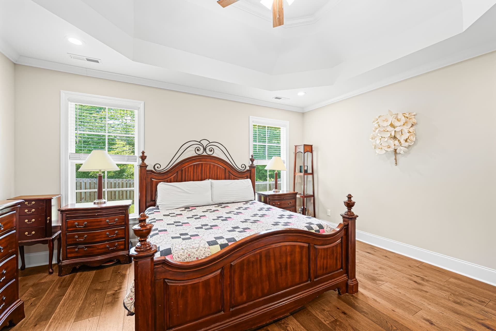 20-web-or-mls-1014 Cedar Crest Ln (28 of 46).jpg