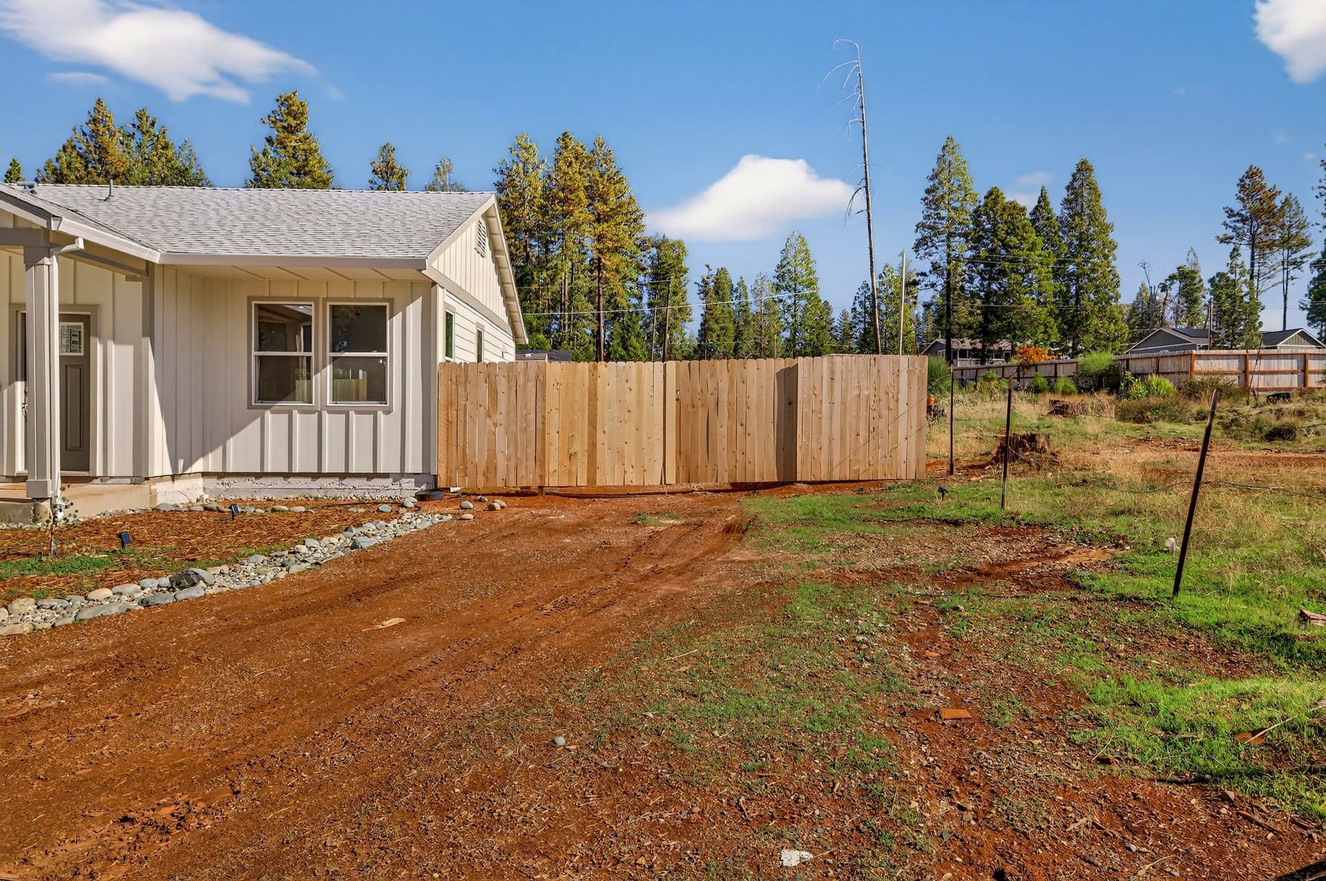 14197 Elmira Cir - 006(Photos).jpg
