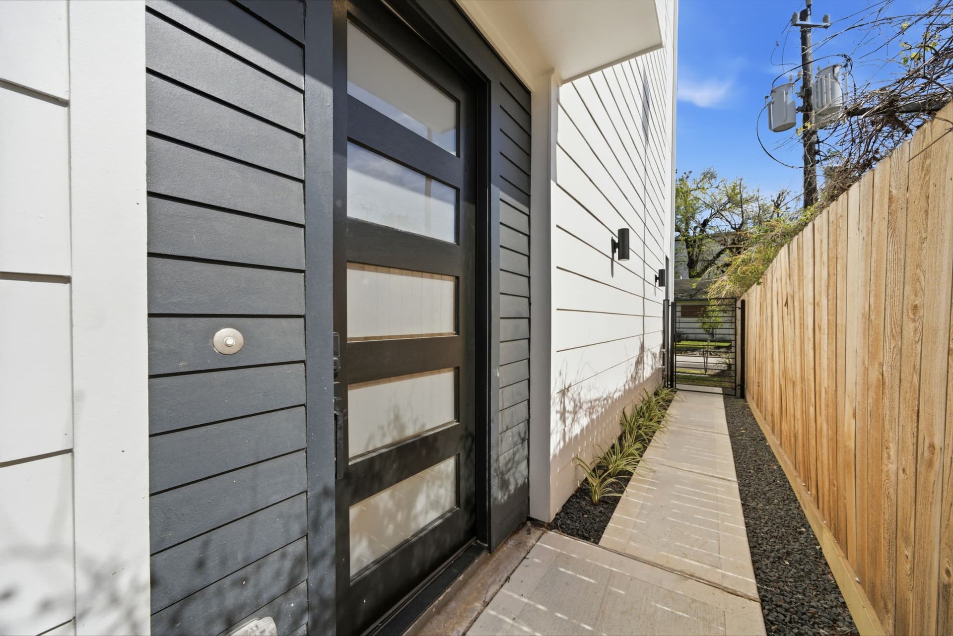 1605 Barbee St HDR-17.jpg