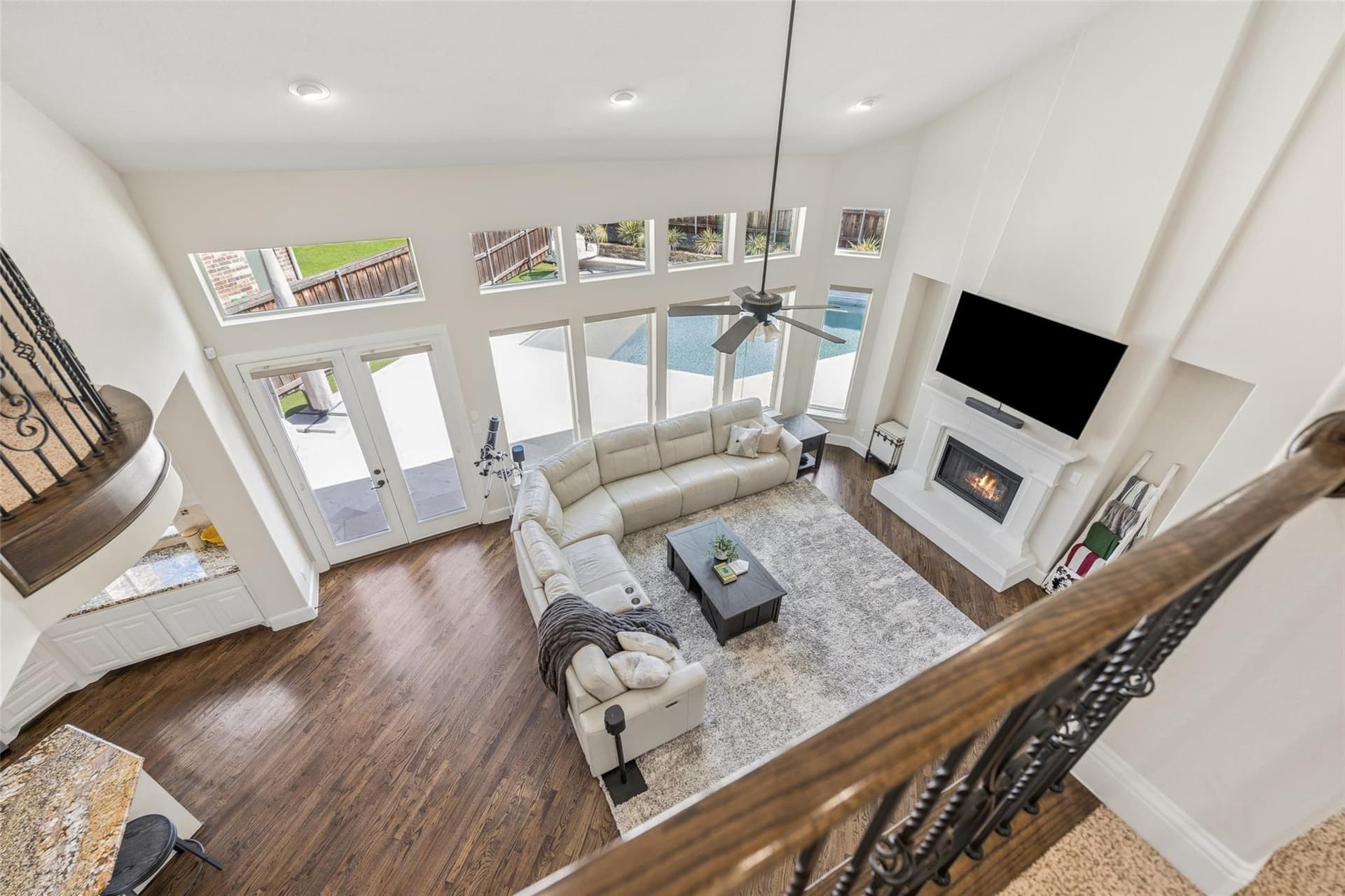 2120 Hidalgo Lane23.jpeg