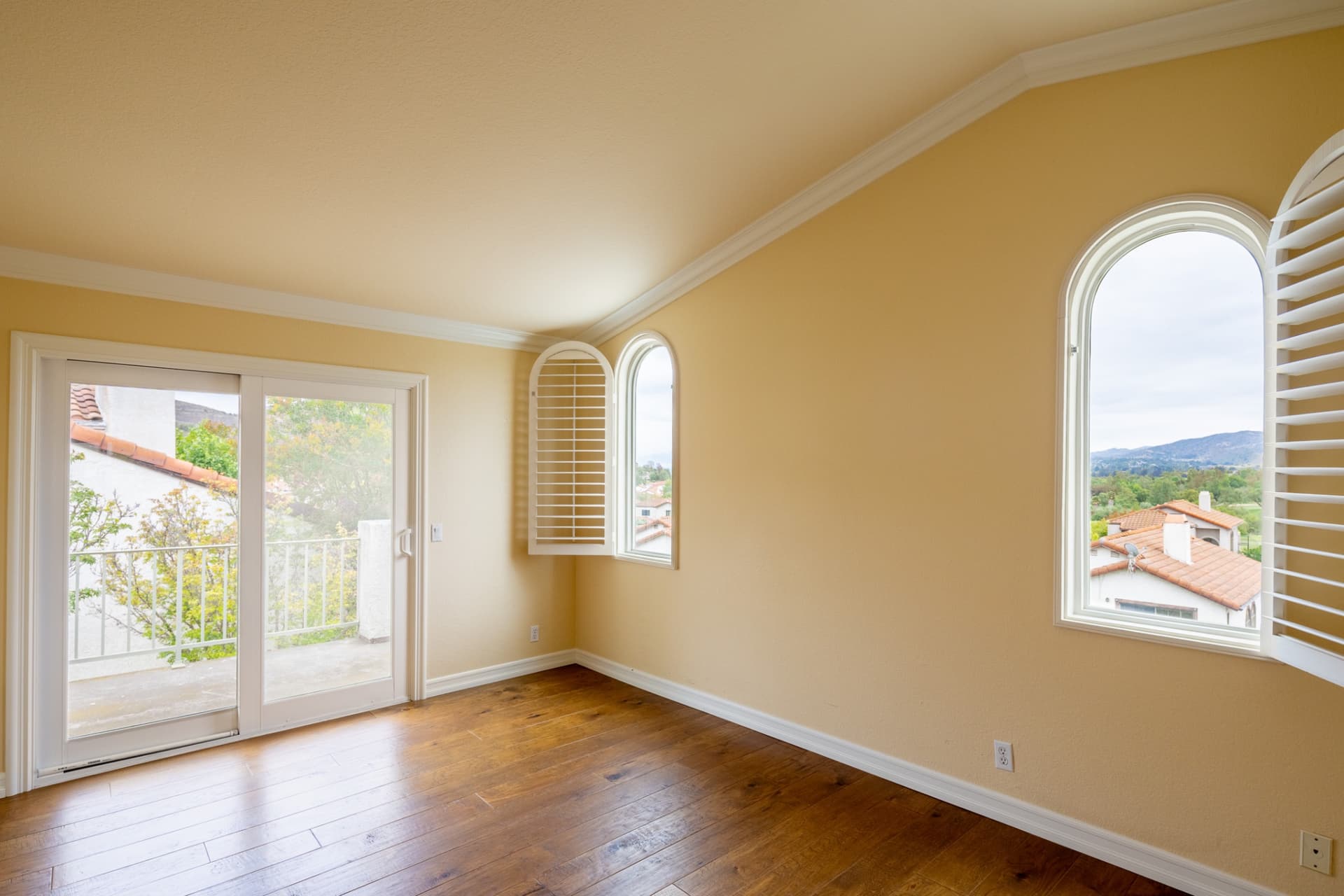 866 Congressional Rd-2600-HDR.jpg