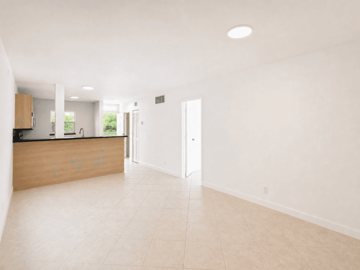 04-living-kitchen-tool-cart-removed.png