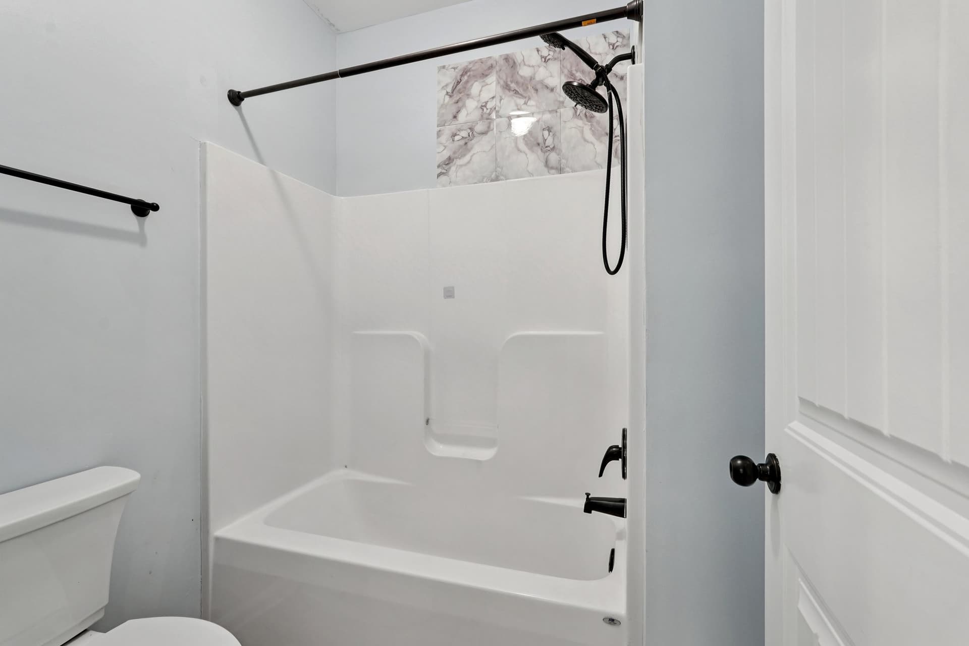 52-web-or-mls-Breckinridge Ln-S2503-052.jpg