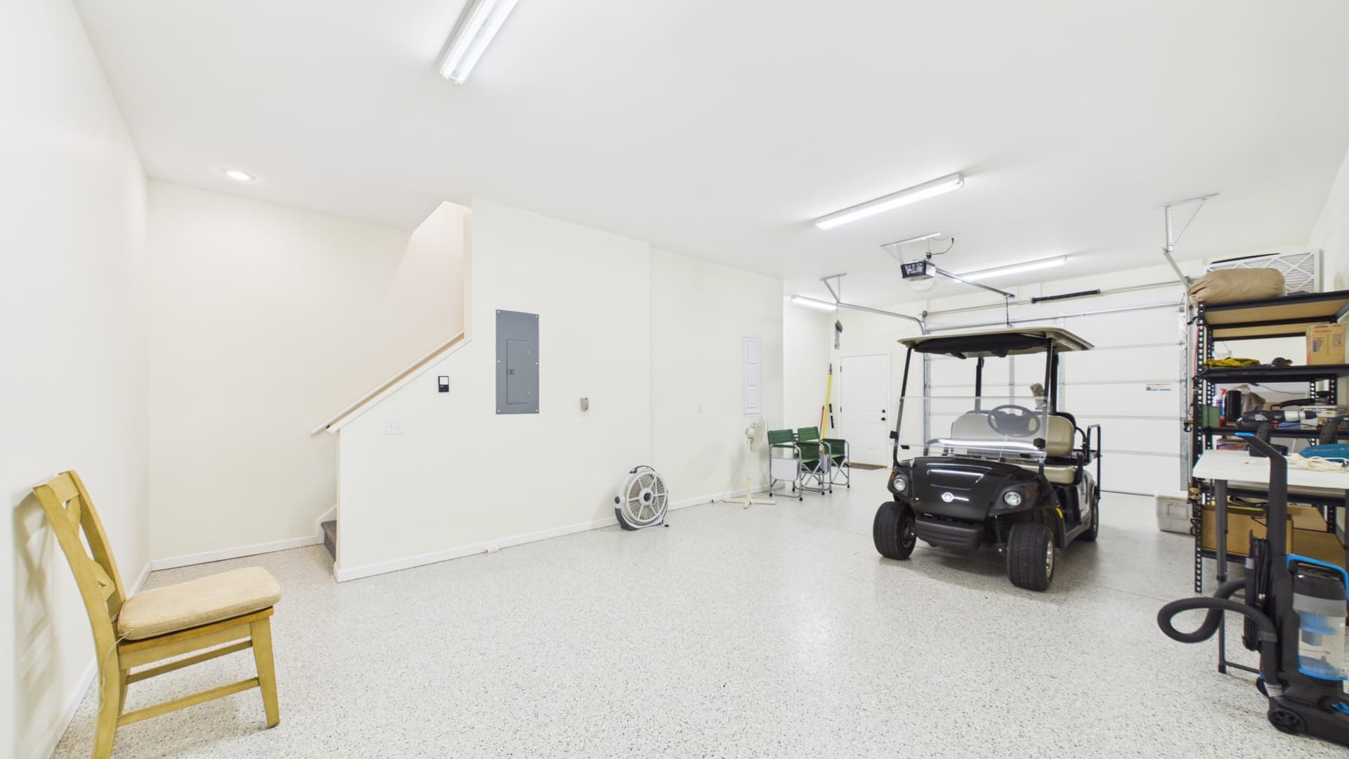 014_Lower Level Garage.jpg