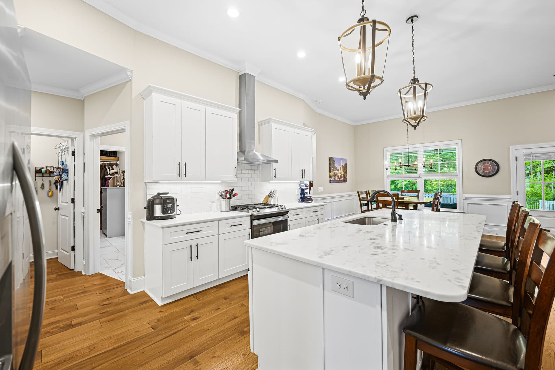 5-web-or-mls-1014 Cedar Crest Ln (1 of 46).jpg