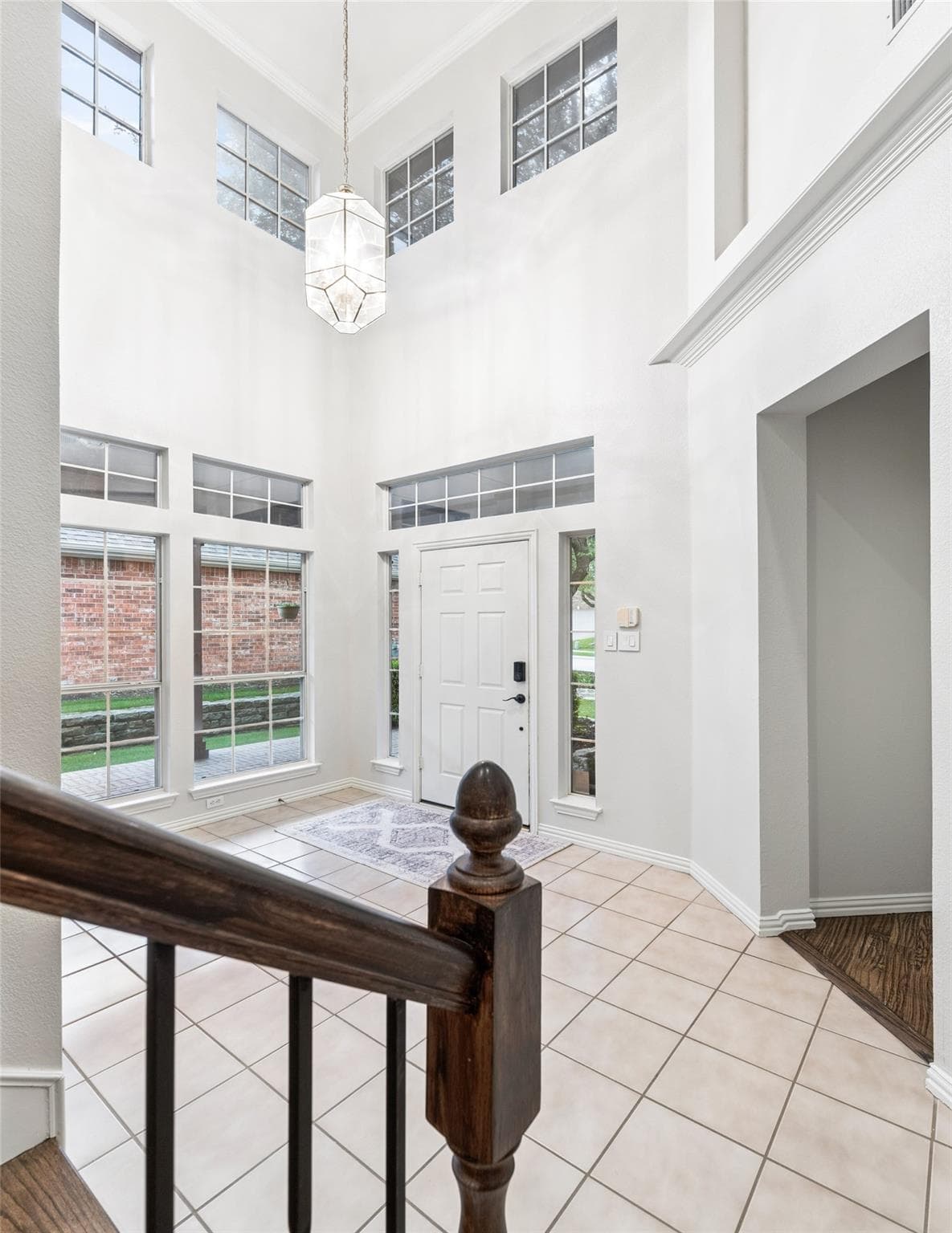 2101 Fleming DriveV22.jpeg