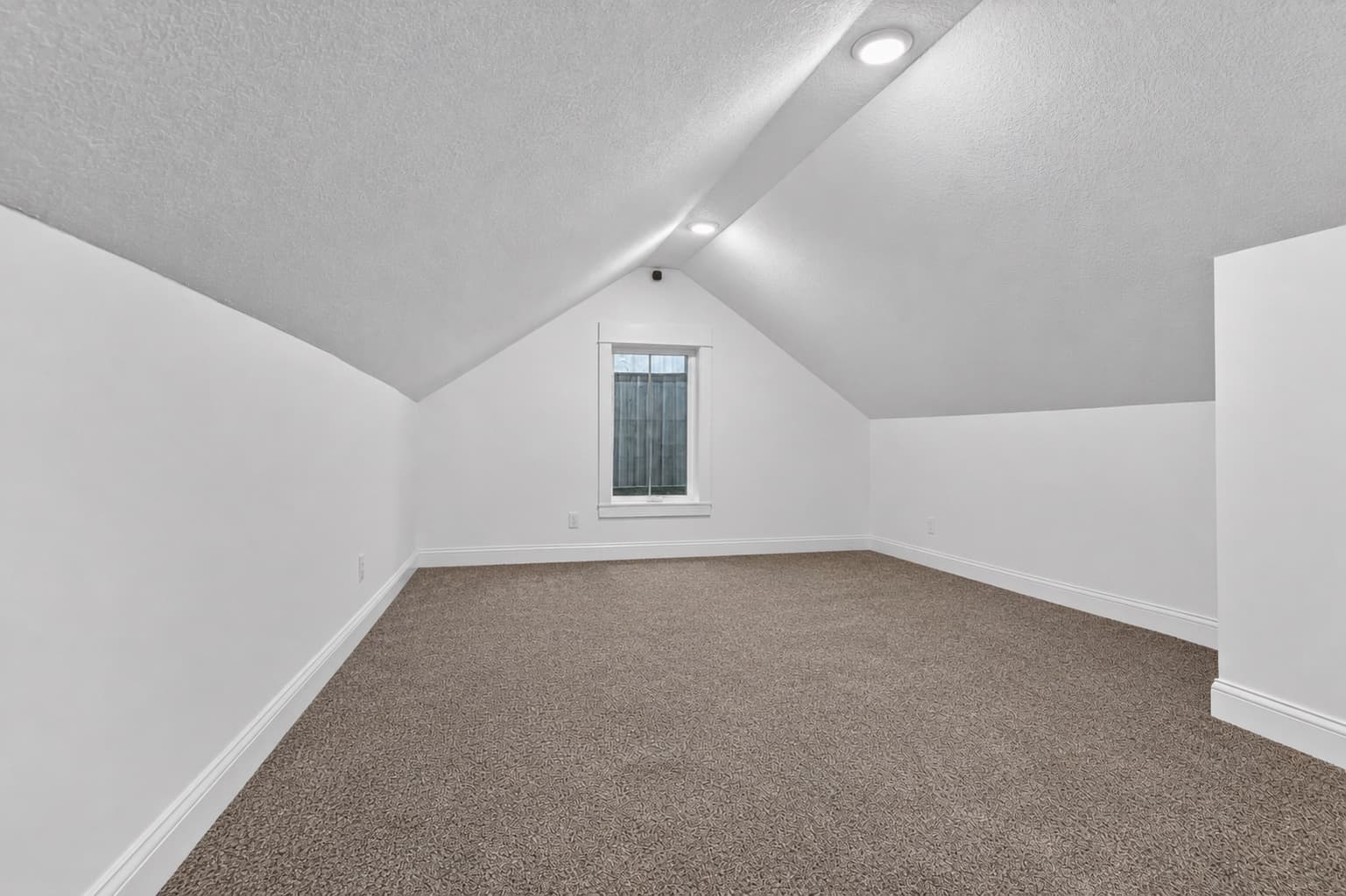 Third Bedroom 2.jpg
