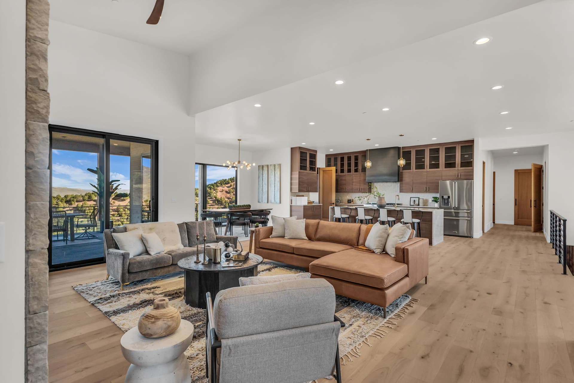 42-web-or-mls-1092-trailridge-dr.jpg