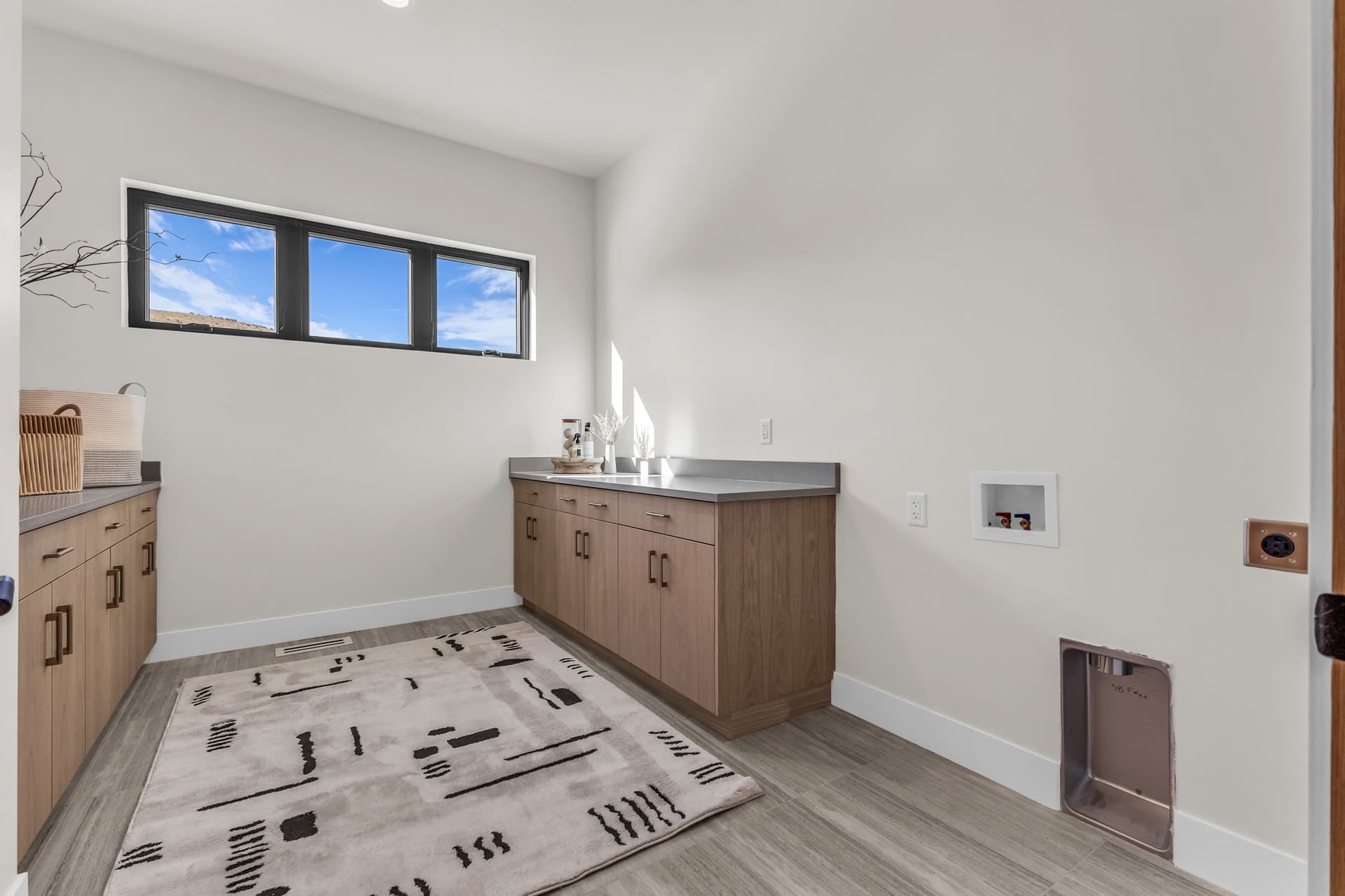 11-web-or-mls-1092-trailridge-dr.jpg