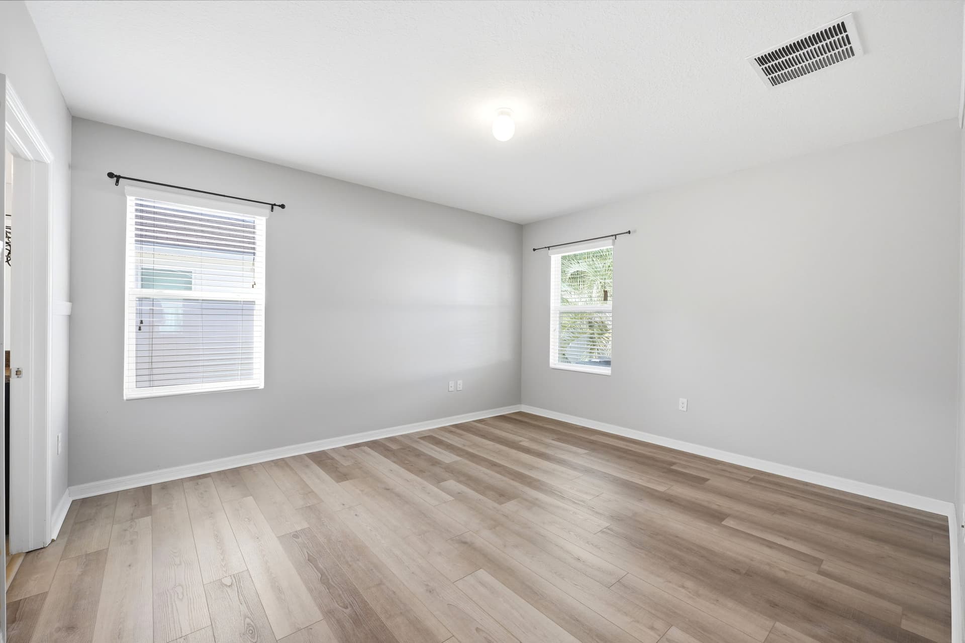 13-web-or-mls-009_P1145806.jpg