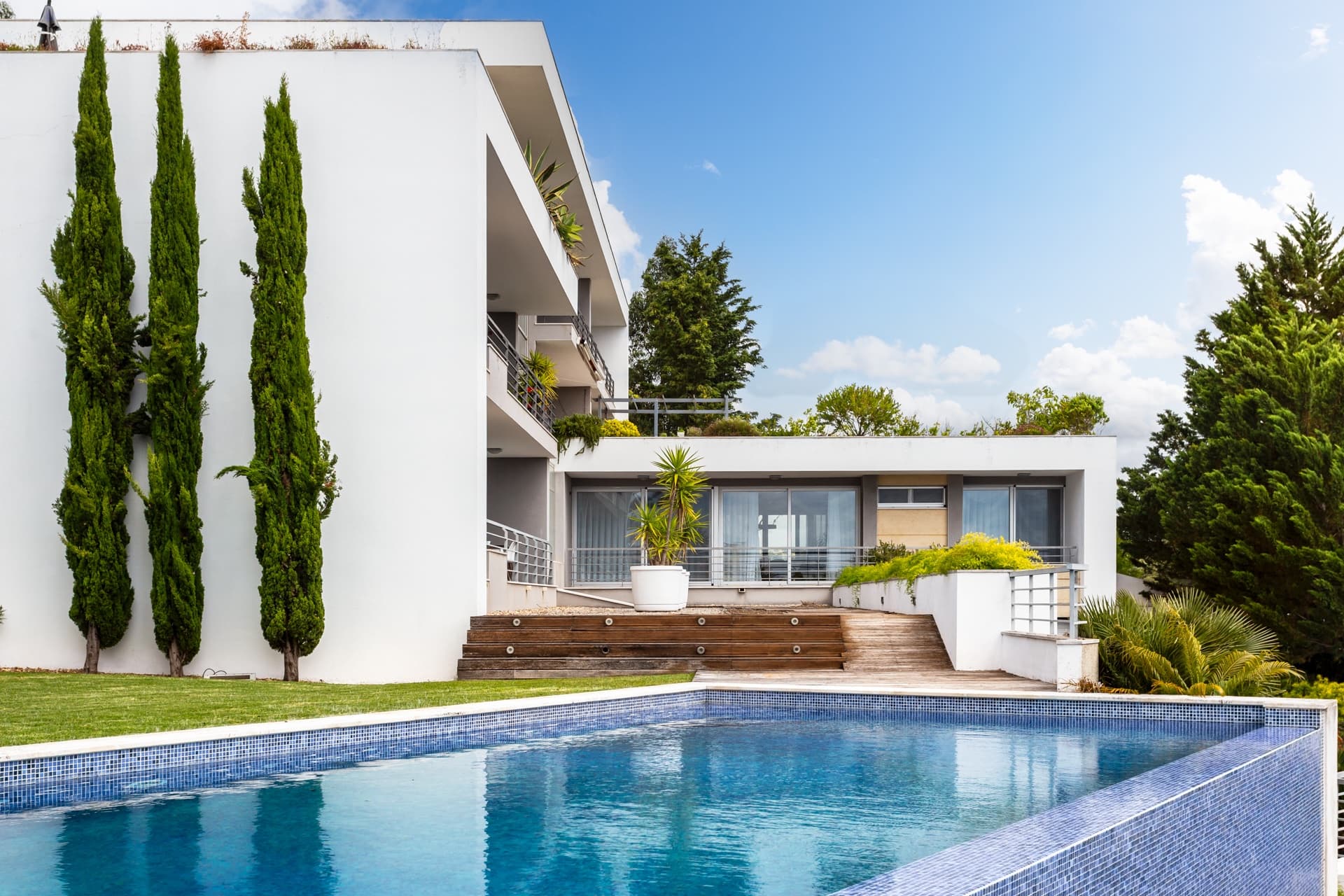 Apartamento-cascais-t2-luxo-piscina-infinita-9.jpg