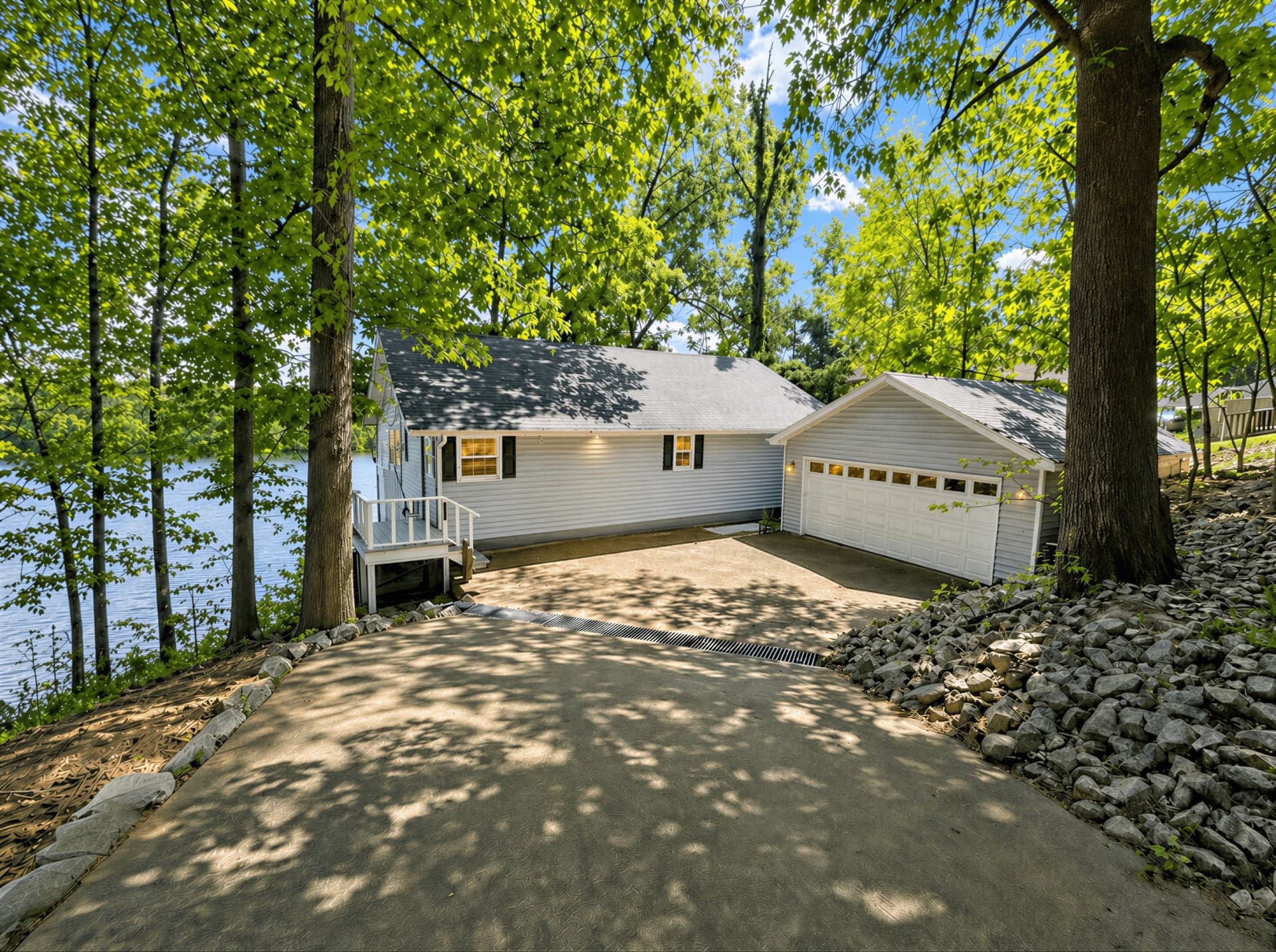 005_STREET VIEW.jpg