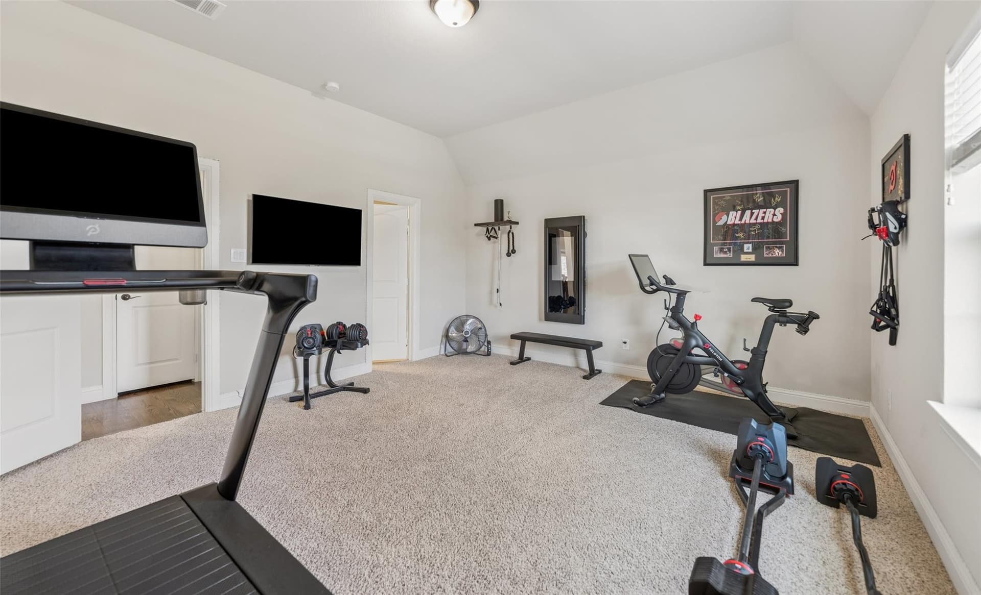 2120 Hidalgo Lane26.jpeg