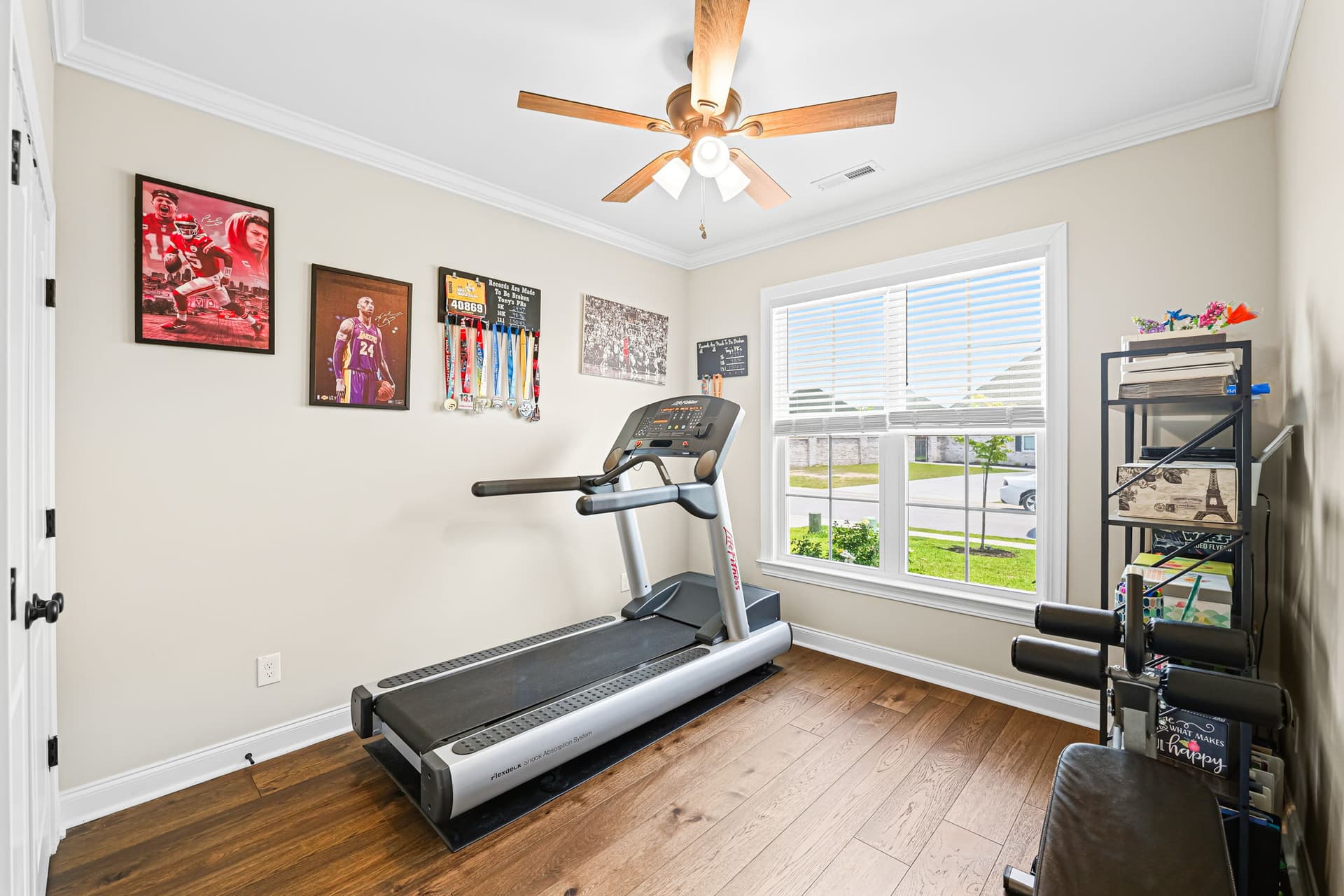 28-web-or-mls-1014 Cedar Crest Ln (16 of 46).jpg