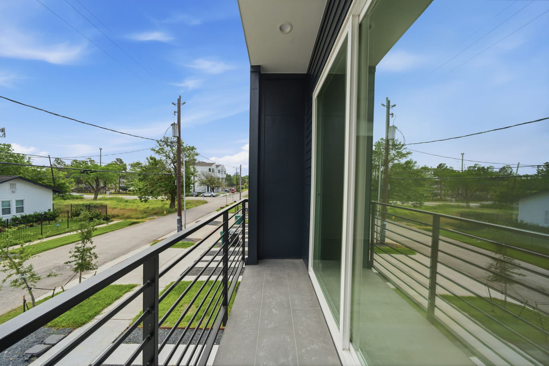 12-web-or-mls-044_1512 Barbee St HDR-110.jpg