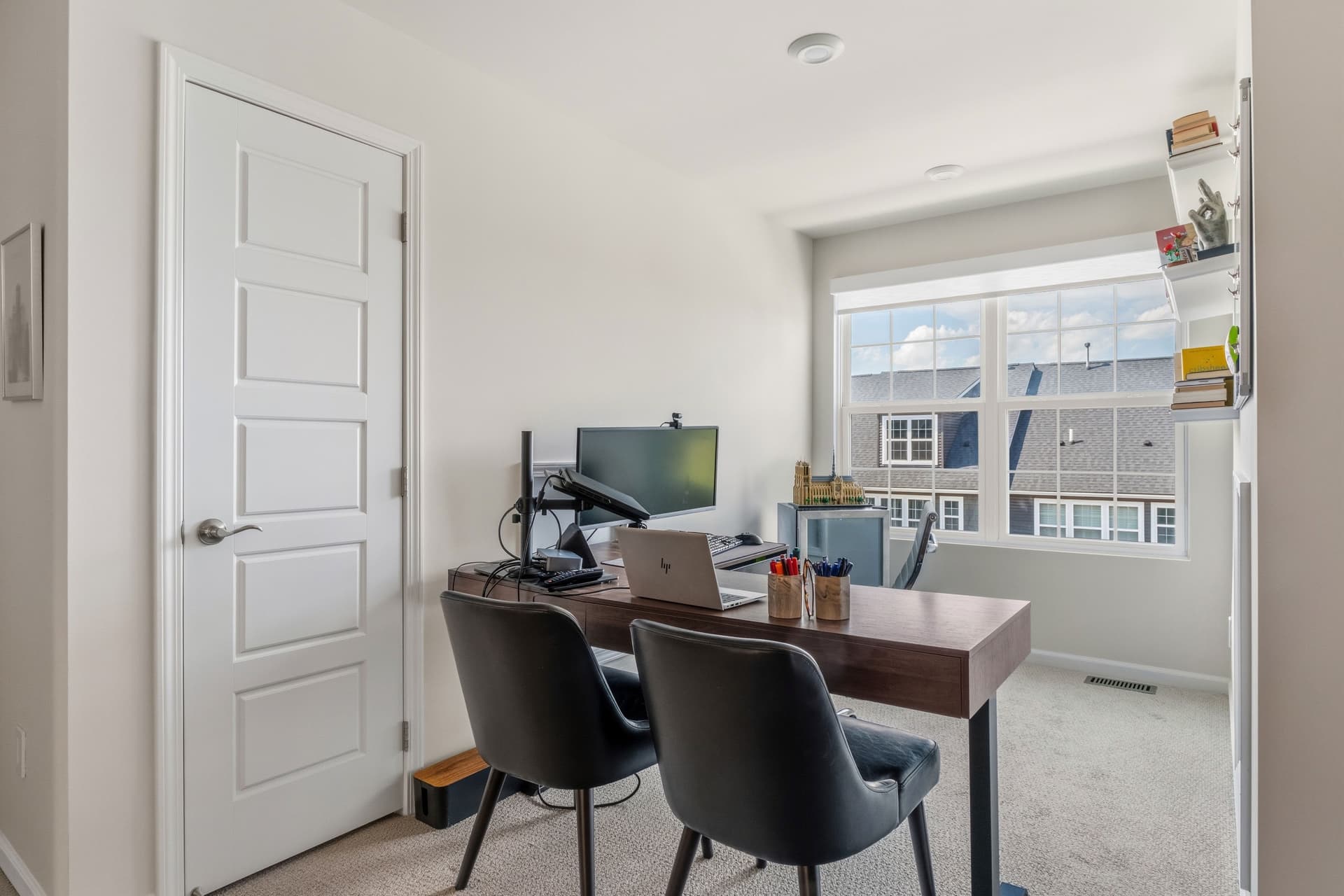 212 S Sydney Loft 1.jpg
