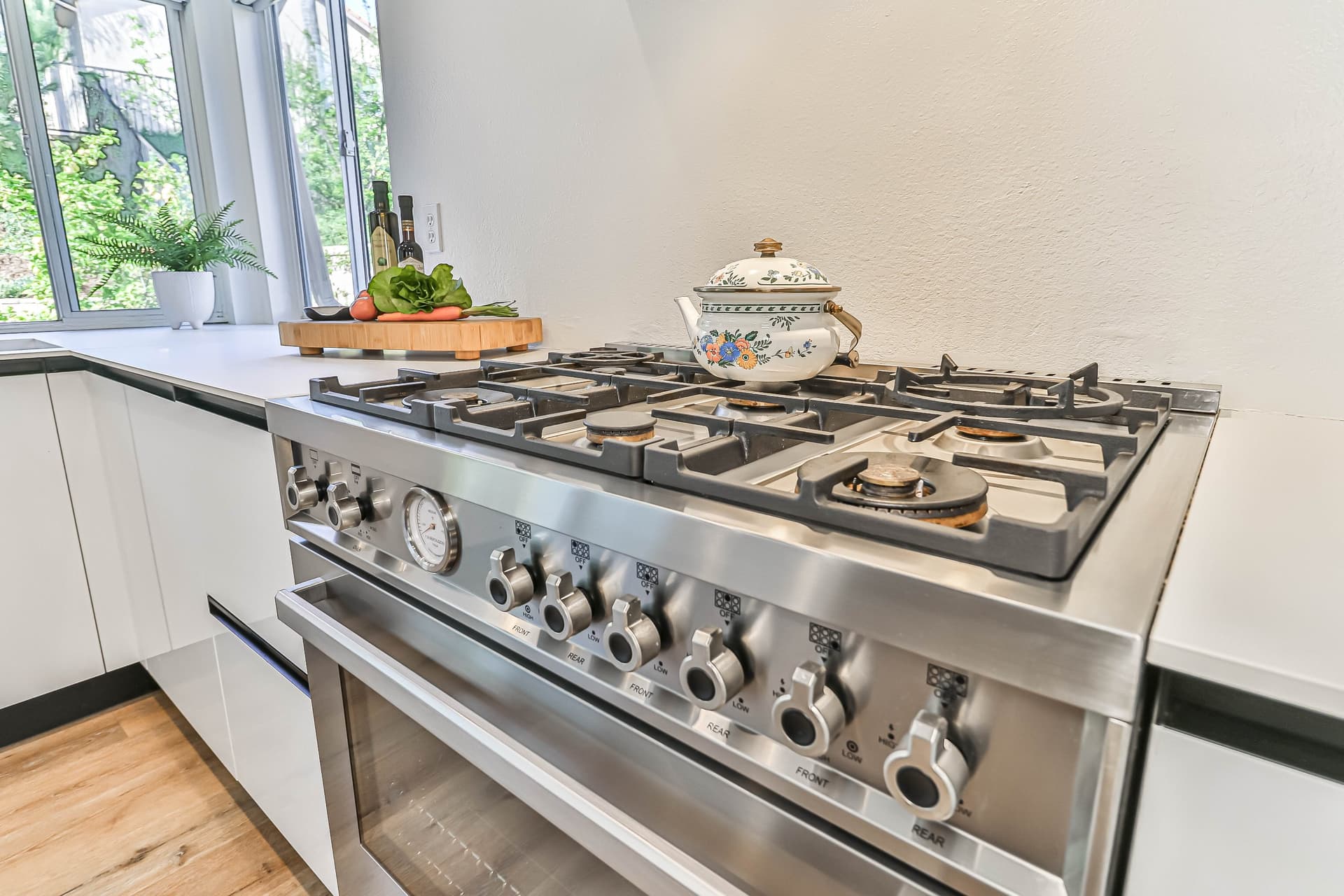 cKitchen and Dining6.jpg